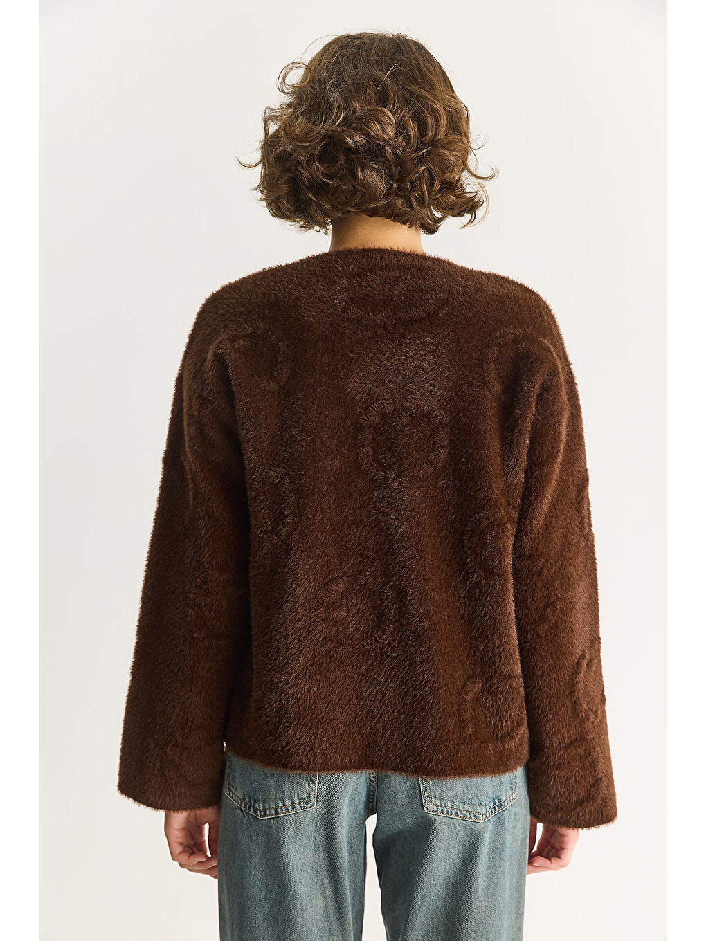 Kahverengi Kadın V Yaka Yumuşak Dokulu Kabartmalı Önden Bağlamalı Pelüş Hırka w-6