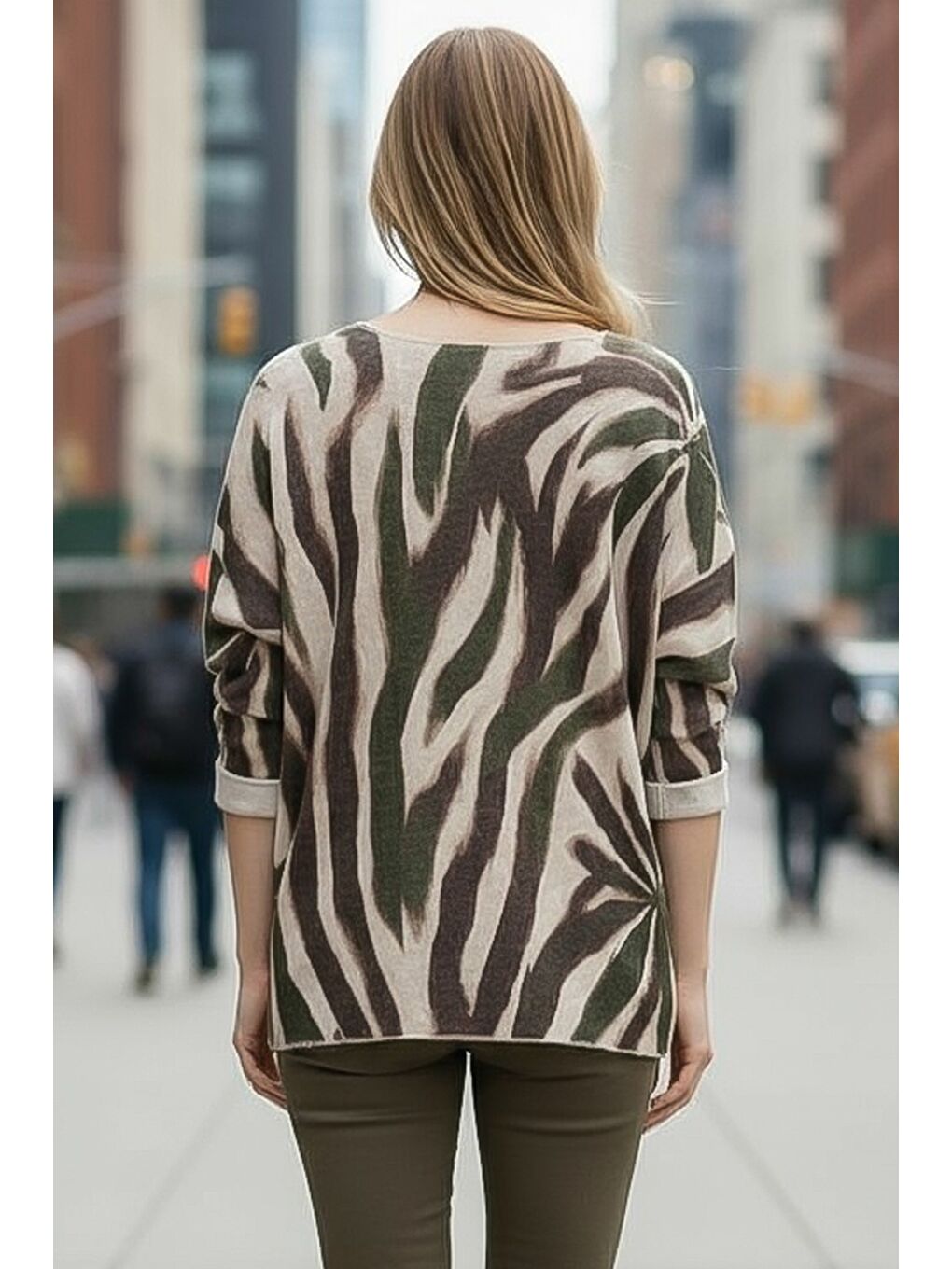 İtalyan Kahve-Bej Havuz Yaka Uzun Kol İnce Allover Baskılı Casual Triko Bluz 70 70-2