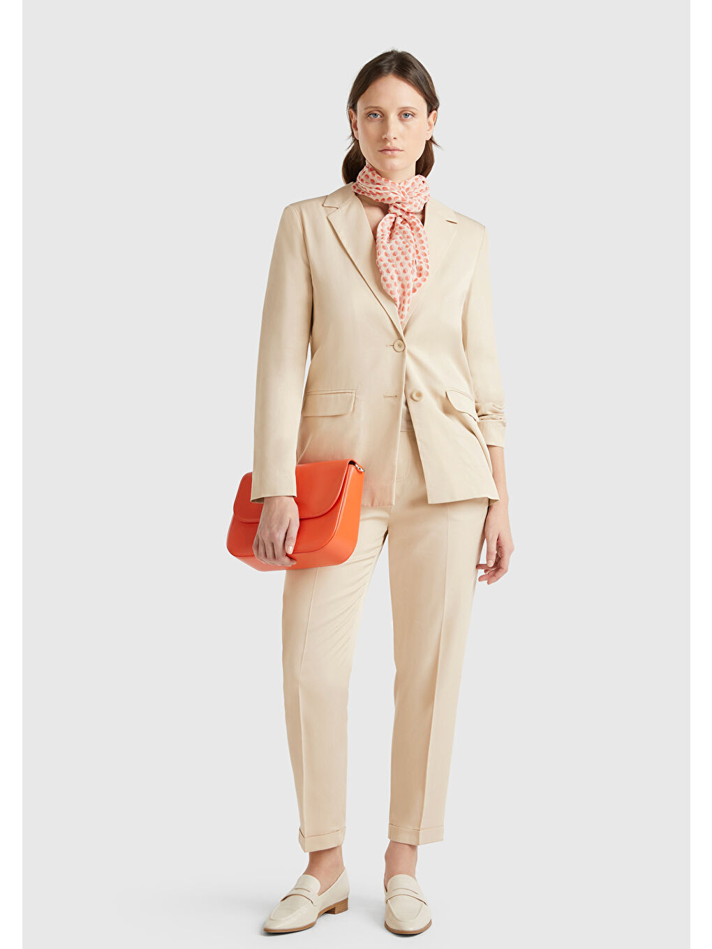 Kadın Bej %100 Liyosel Paçası Kıvrımlı Beli Lastikli Pantolon-4