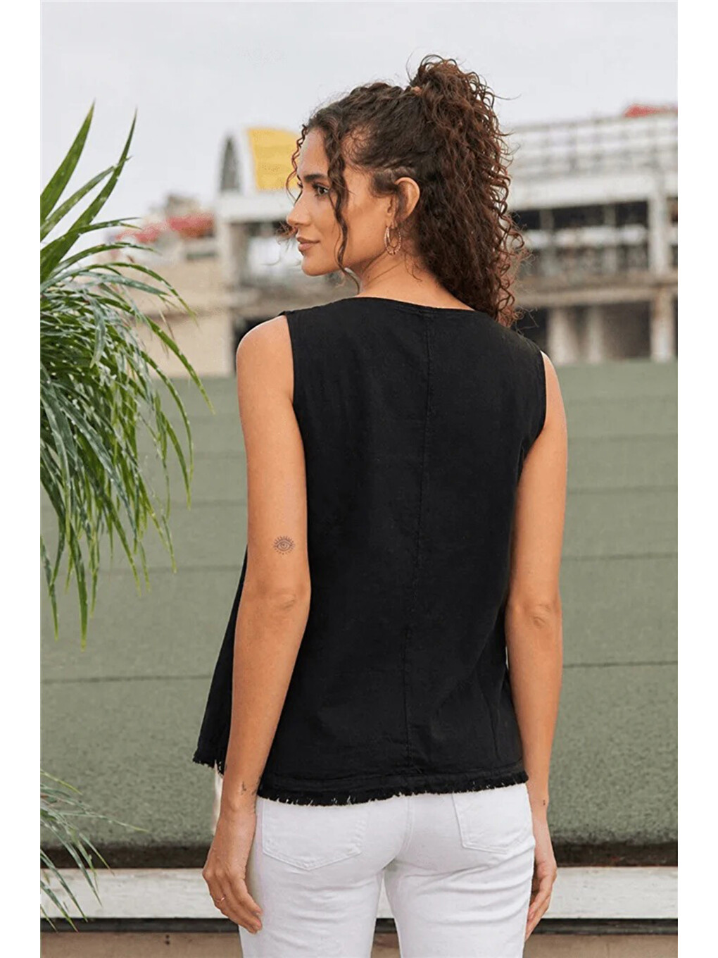 Siyah Rahat Kalıp V Yaka Basic Bluz 26Y0530K1-3