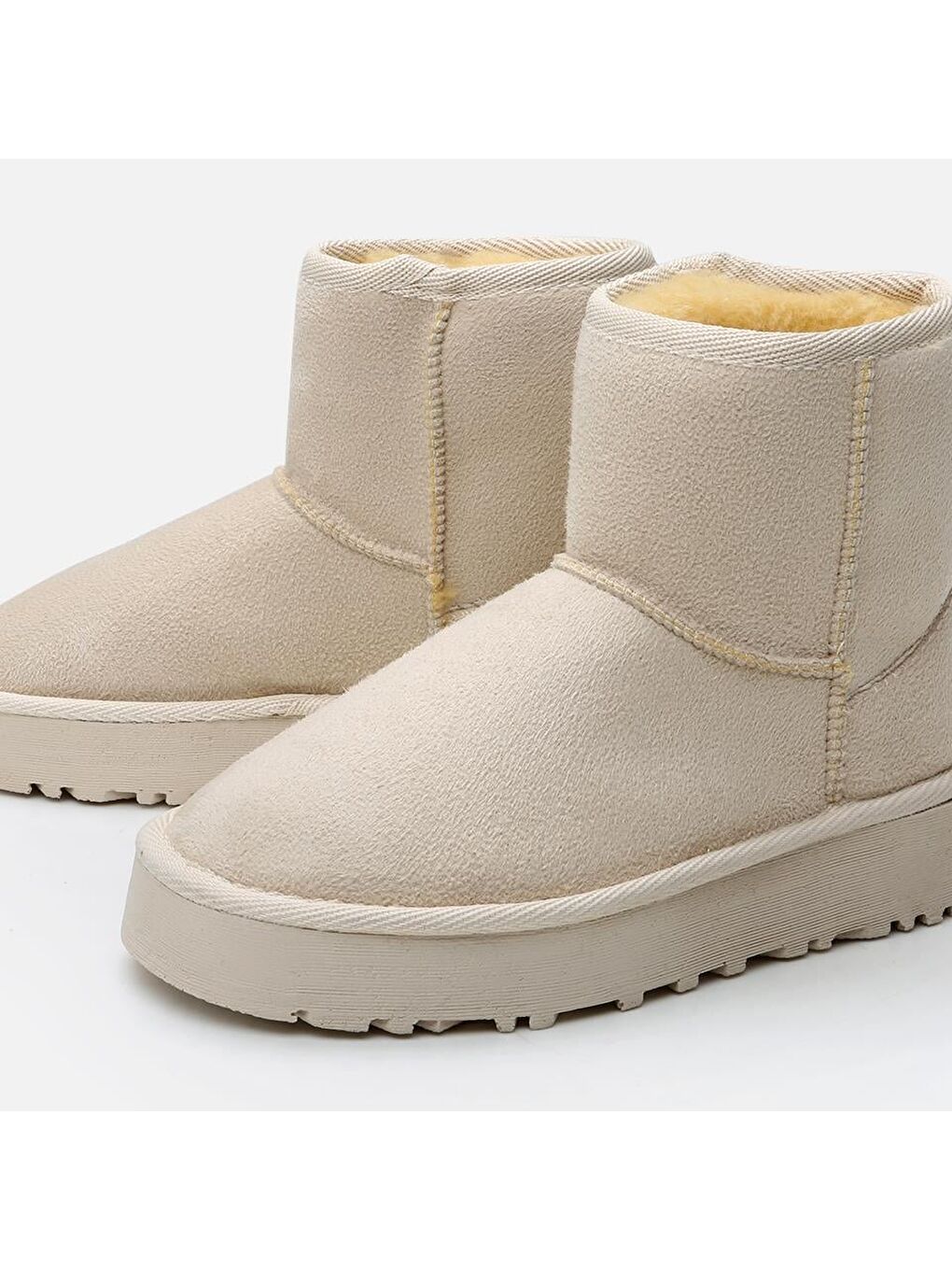 Bej Kadın Tüylü Bot-4