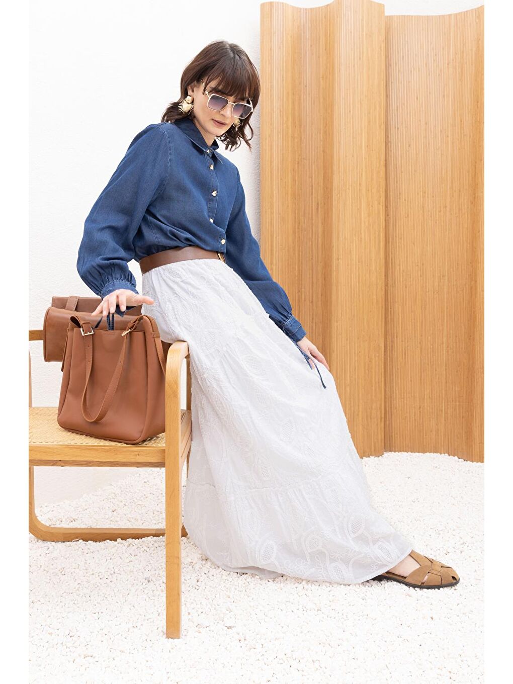 Beyaz-Nakışlı Lastikli Çan Etek-5