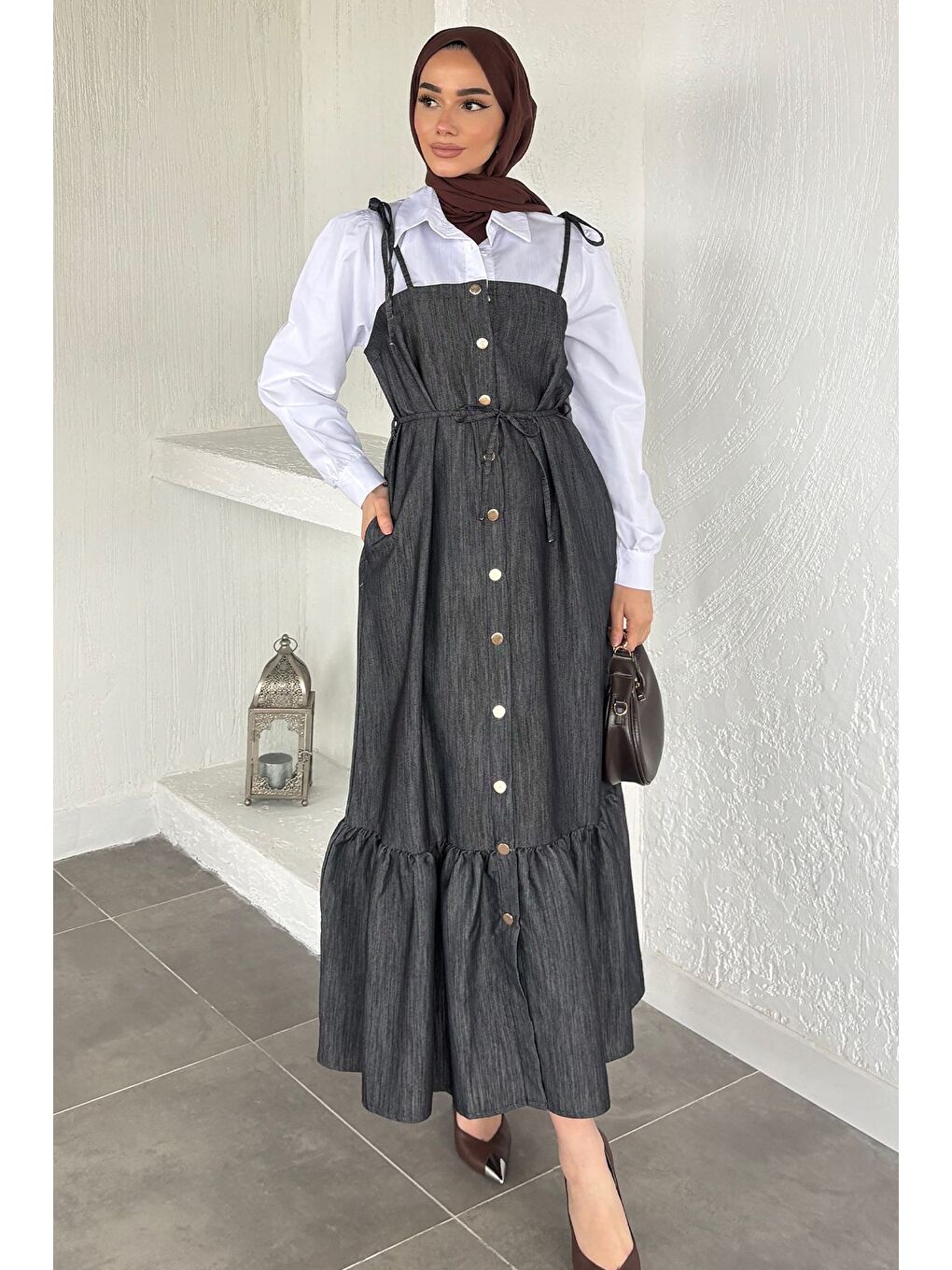 Antrasit Gülseli Boydan Düğmeli Bağlama Detaylı Garnili Tesettür Elbise-3