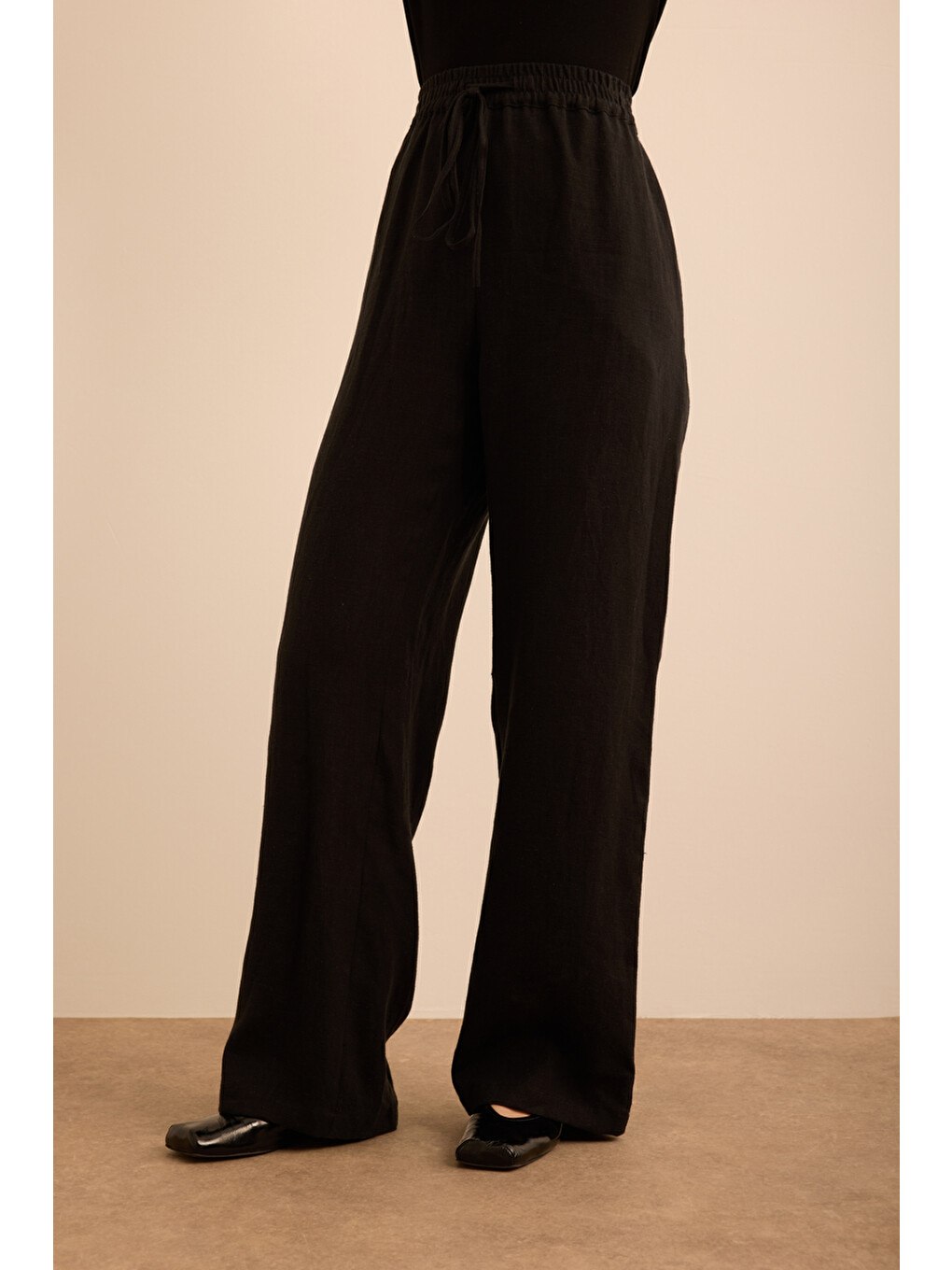 Siyah Beli Lastikli Keten Pantolon-3