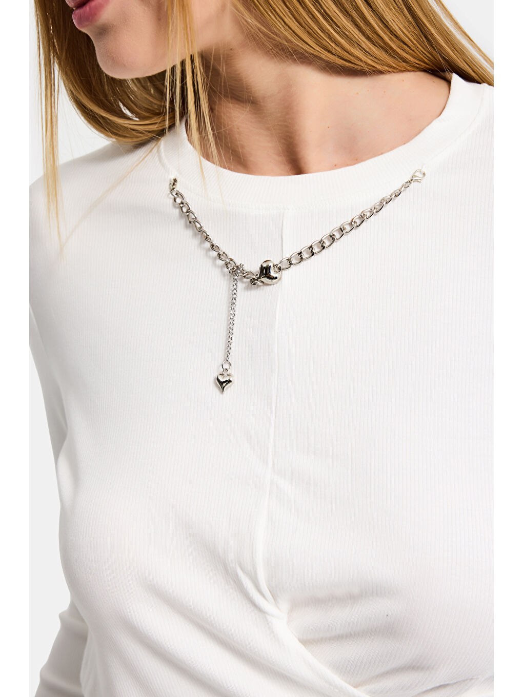 Kadın Beyaz Renk w5 Asimetrik Kesim Kolye Aksesuarlı Özel Tasarım Body-2