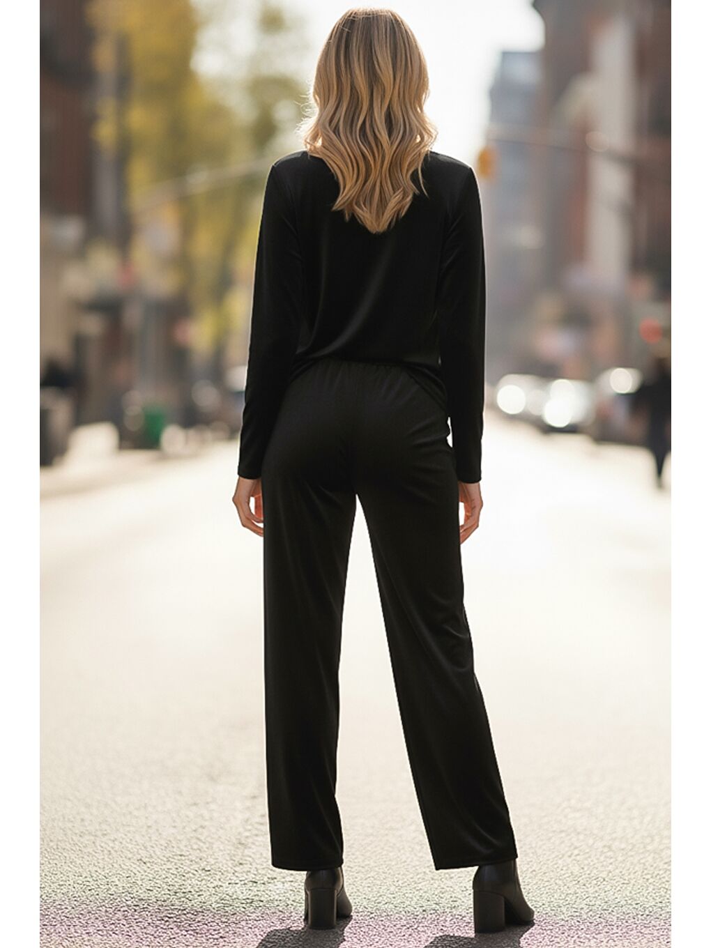 İtalyan Siyah Yuvarlak Yaka Uzun Kol Lastikli Bel Casual Kadife Dokuma Alt Üst Takım 75-109 65-74-1