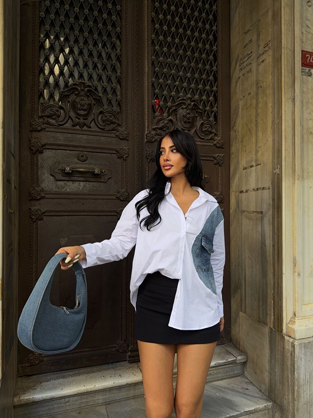 Beyaz Cebi Jean Detay Gömlek