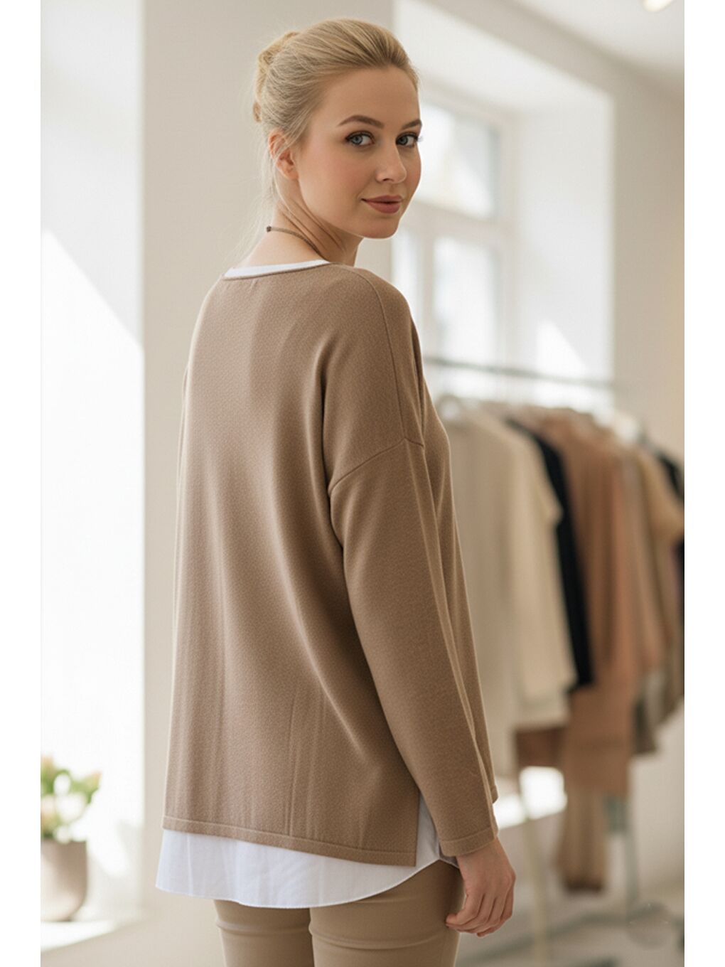 İtalyan Sütlü Kahverengi Kayık Yaka Uzun Kol İkili Set Kolyeli Casual Oversize Triko Bluz 71 71-3