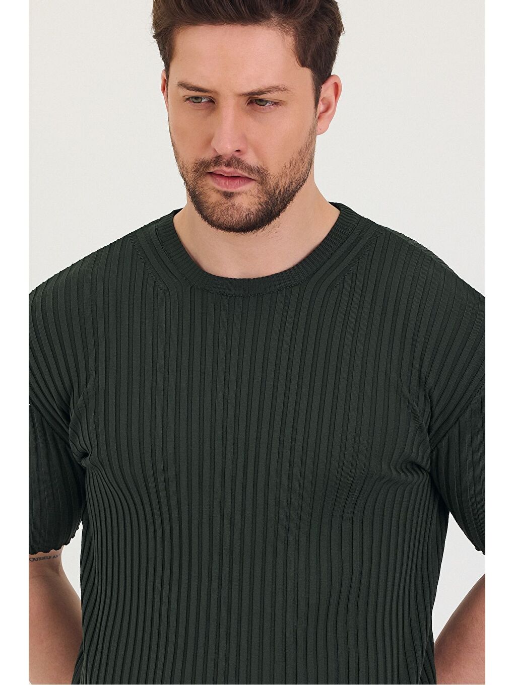 Haki Erkek Bisiklet Yaka Fitilli Kısa Kollu Ince Triko Tişört-1