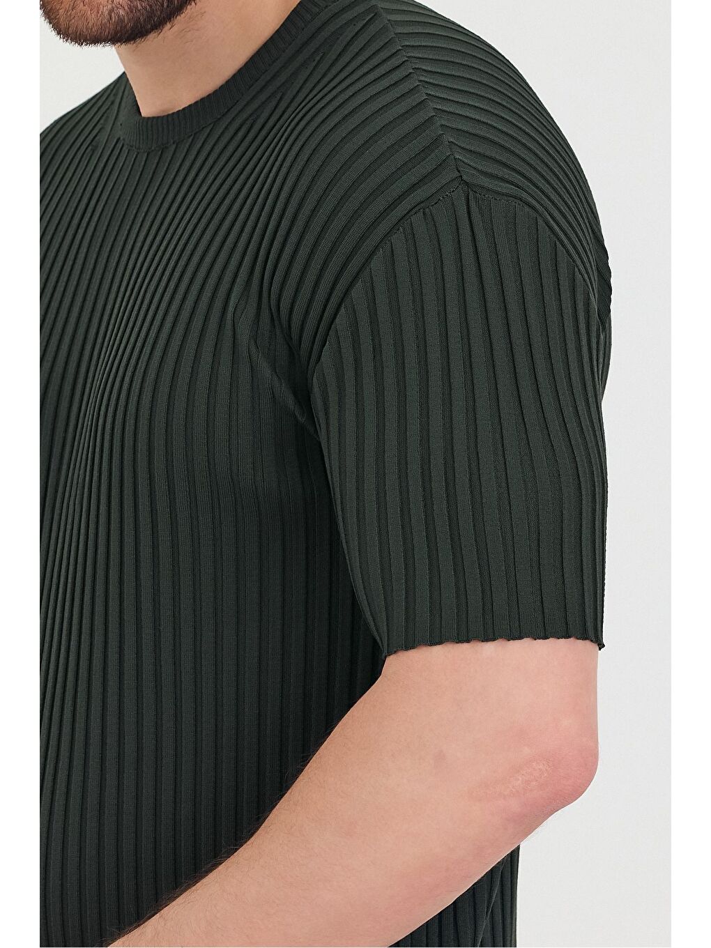 Haki Erkek Bisiklet Yaka Fitilli Kısa Kollu Ince Triko Tişört-2