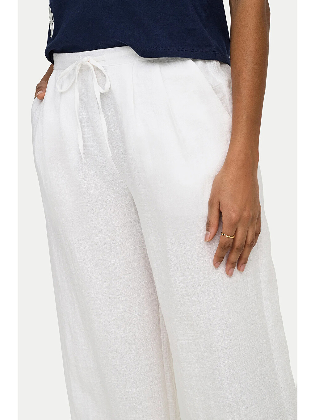 Beyaz Onlita Wide Leg Yüksek Bel Bol Paça Kadın Pantolon 15370273-2