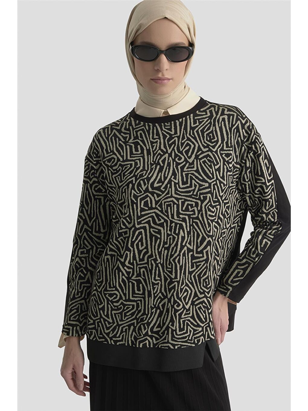 Soyut Desenli Örme Takım 25Kd2805 Bej-2