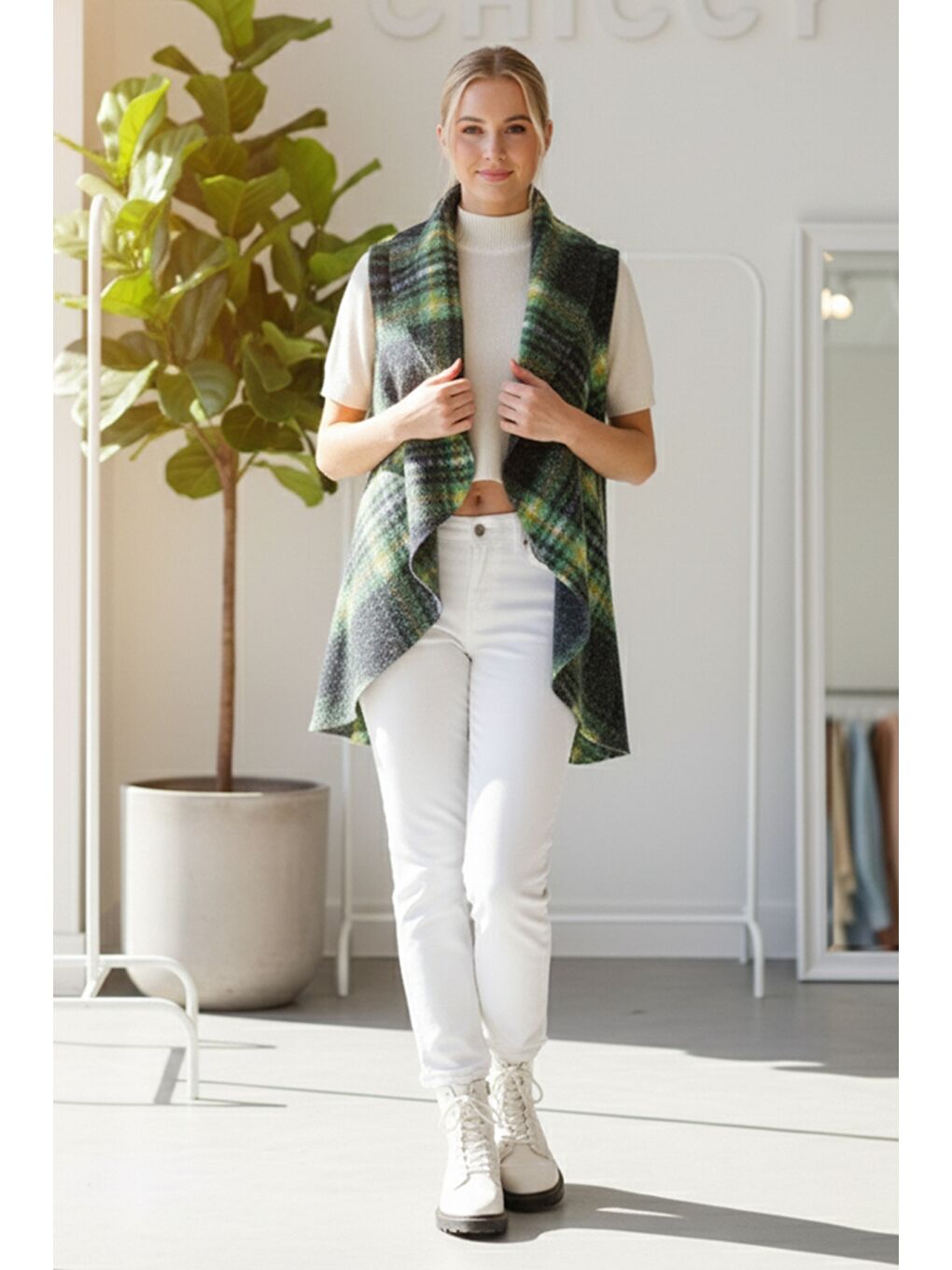 İtalyan Siyah-Yeşil Şal Yaka Kolsuz Ekose Kapamasız Kalın Akrilik Uzun Oversize Dokuma Yelek 85 68-2