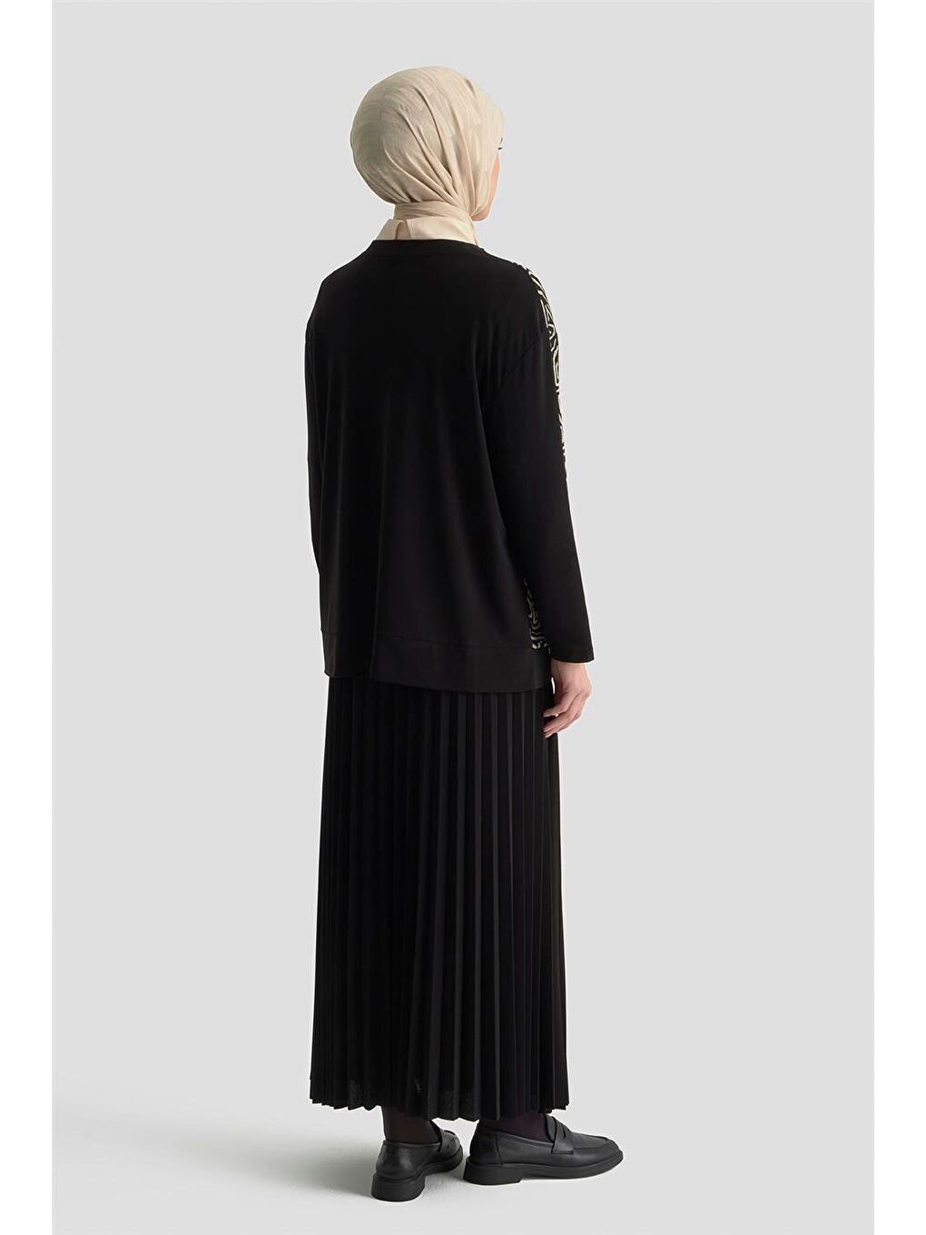 Soyut Desenli Örme Takım 25Kd2805 Bej-5