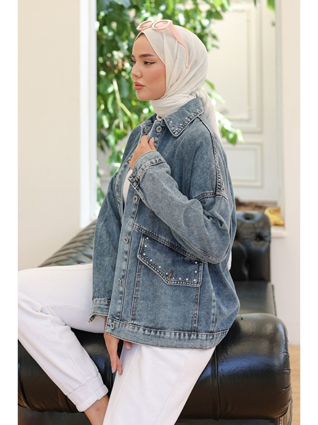 Kadın Taş Detaylı Oversize Denim Jean Ceket Koyu Mavi   26572-7