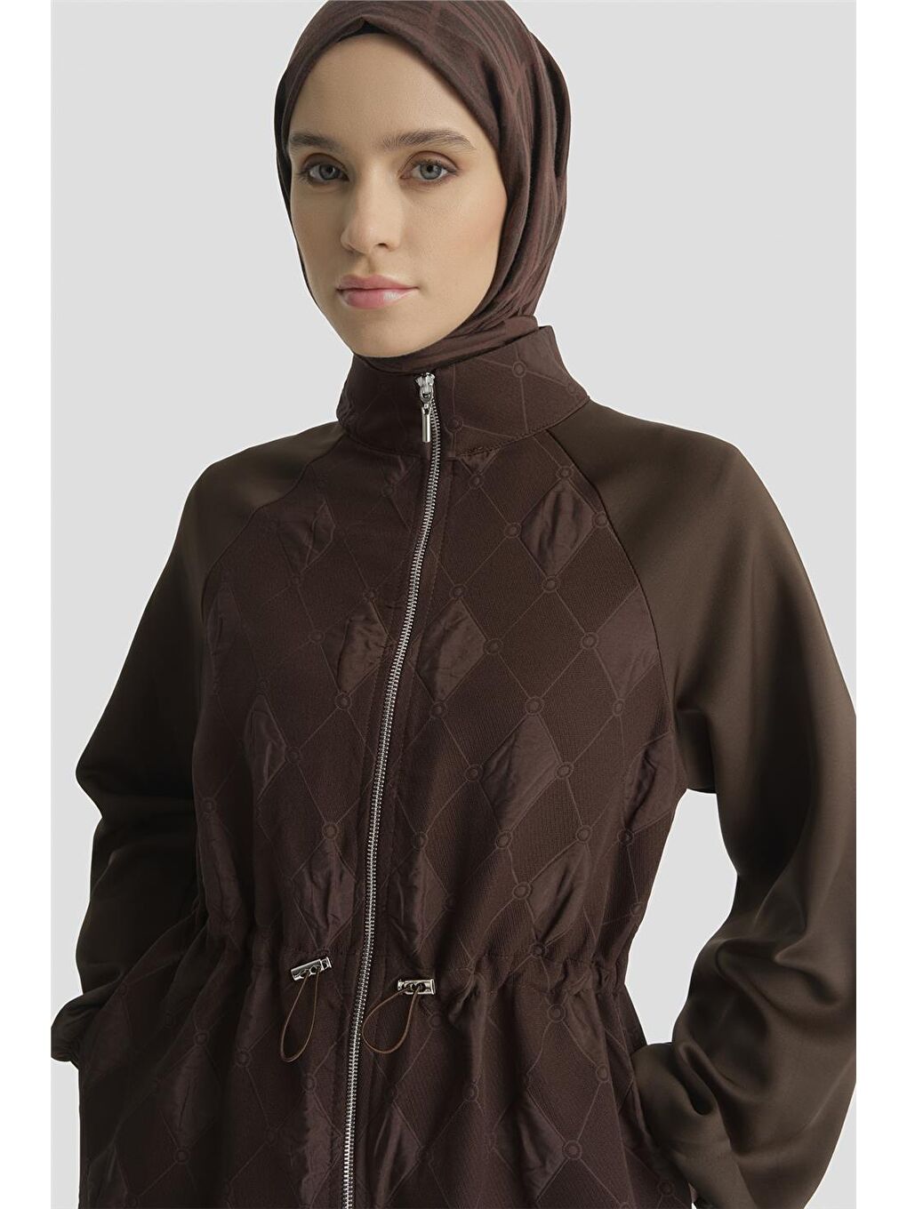 Kahverengi Desenli Yüksek Yaka Relax Takım Kahve