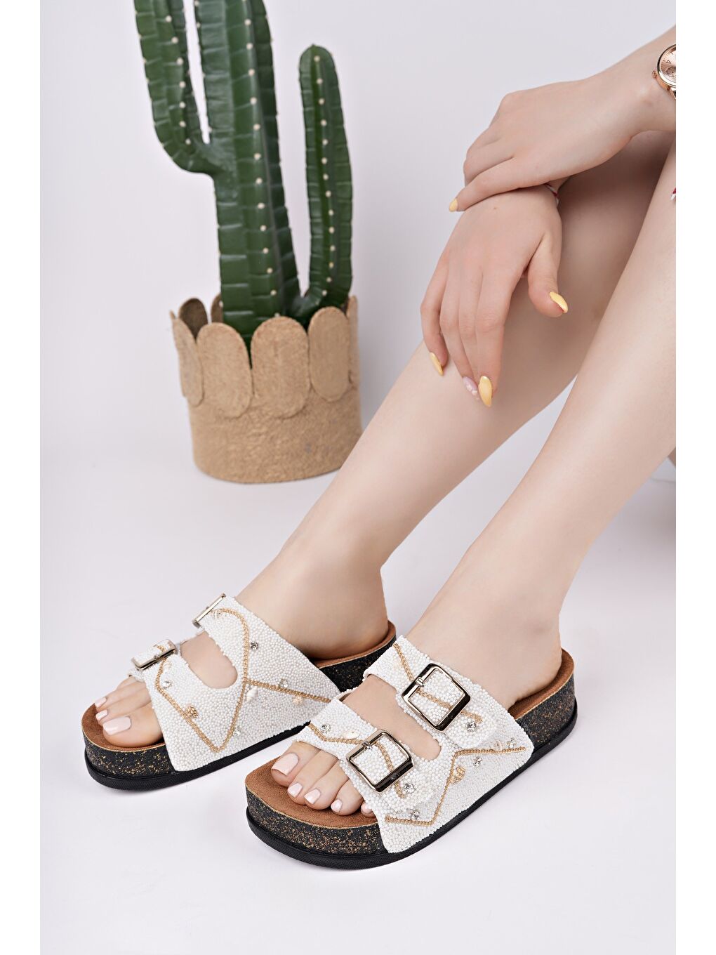 Beyaz SHEİLA Çift Bantlı Taşlı Ayarlanabilir Kemerli Günlük Kadın Terlik-3