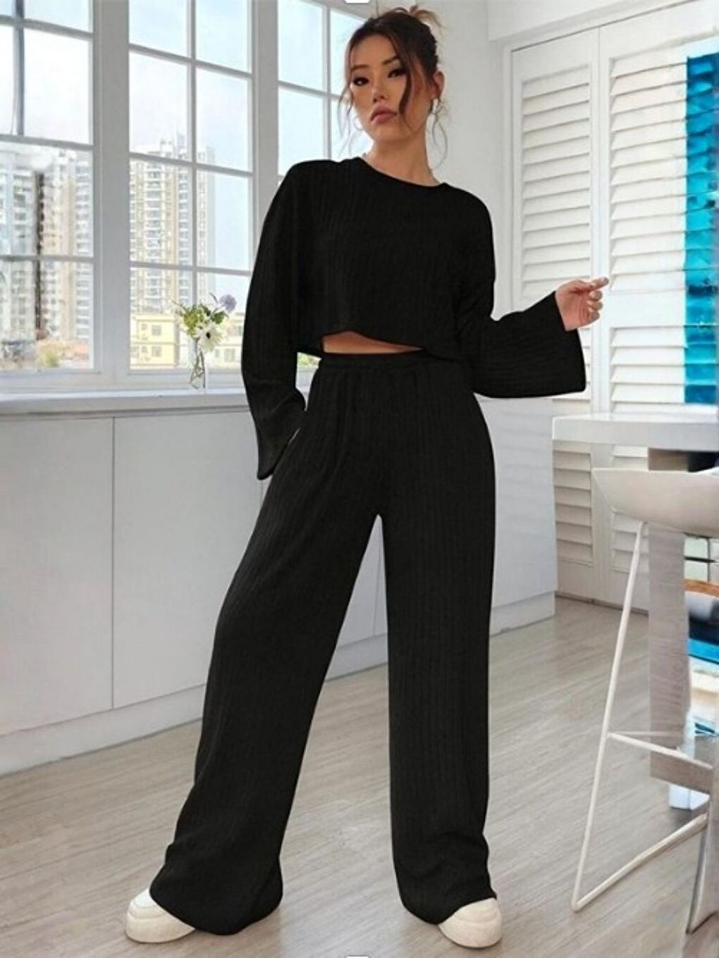 Kadın Siyah Fitilli Örme Kumaş Bisiklet Yakalı Crop Sweatshirt Bol Kesim Rahat Eşofman Takımı-1