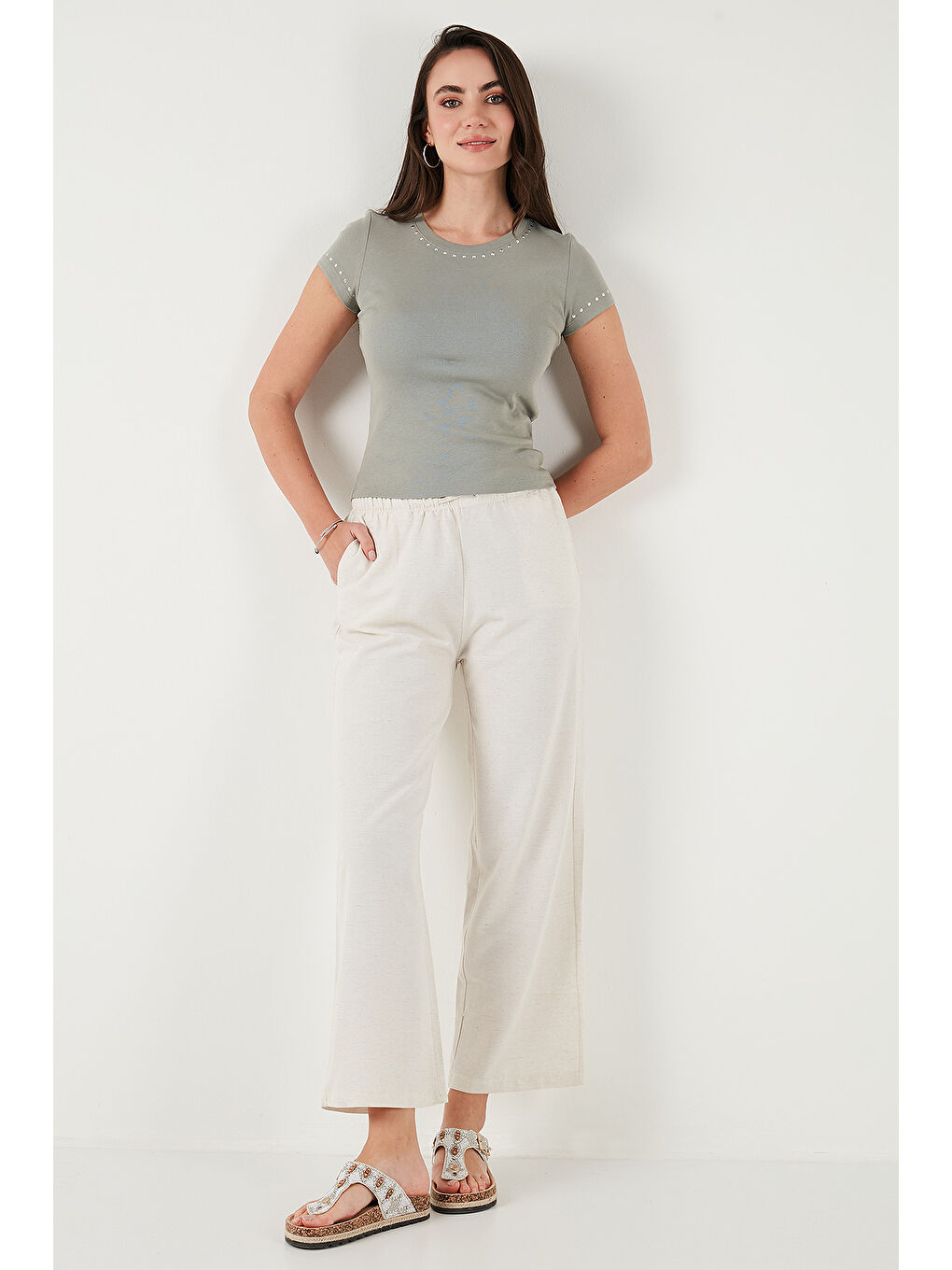 Bej Keten Karışımlı Regular Fit Normal Bel Geniş Paça Pantolon 5866030