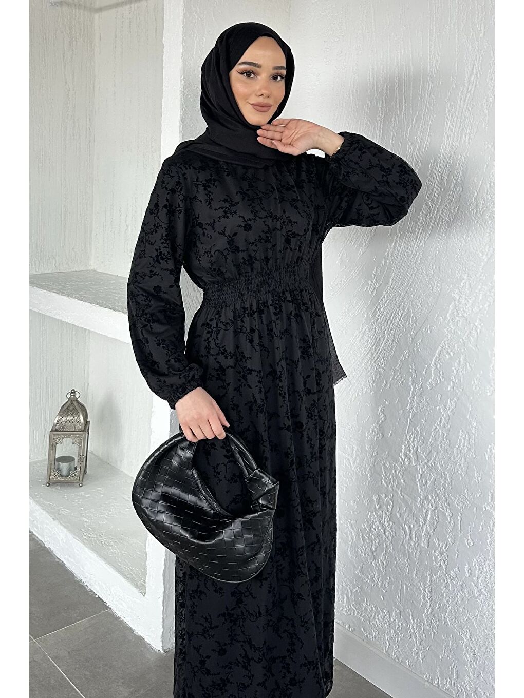 Siyah Flok Baskılı Bel Lastikli Tesettür Elbise-2
