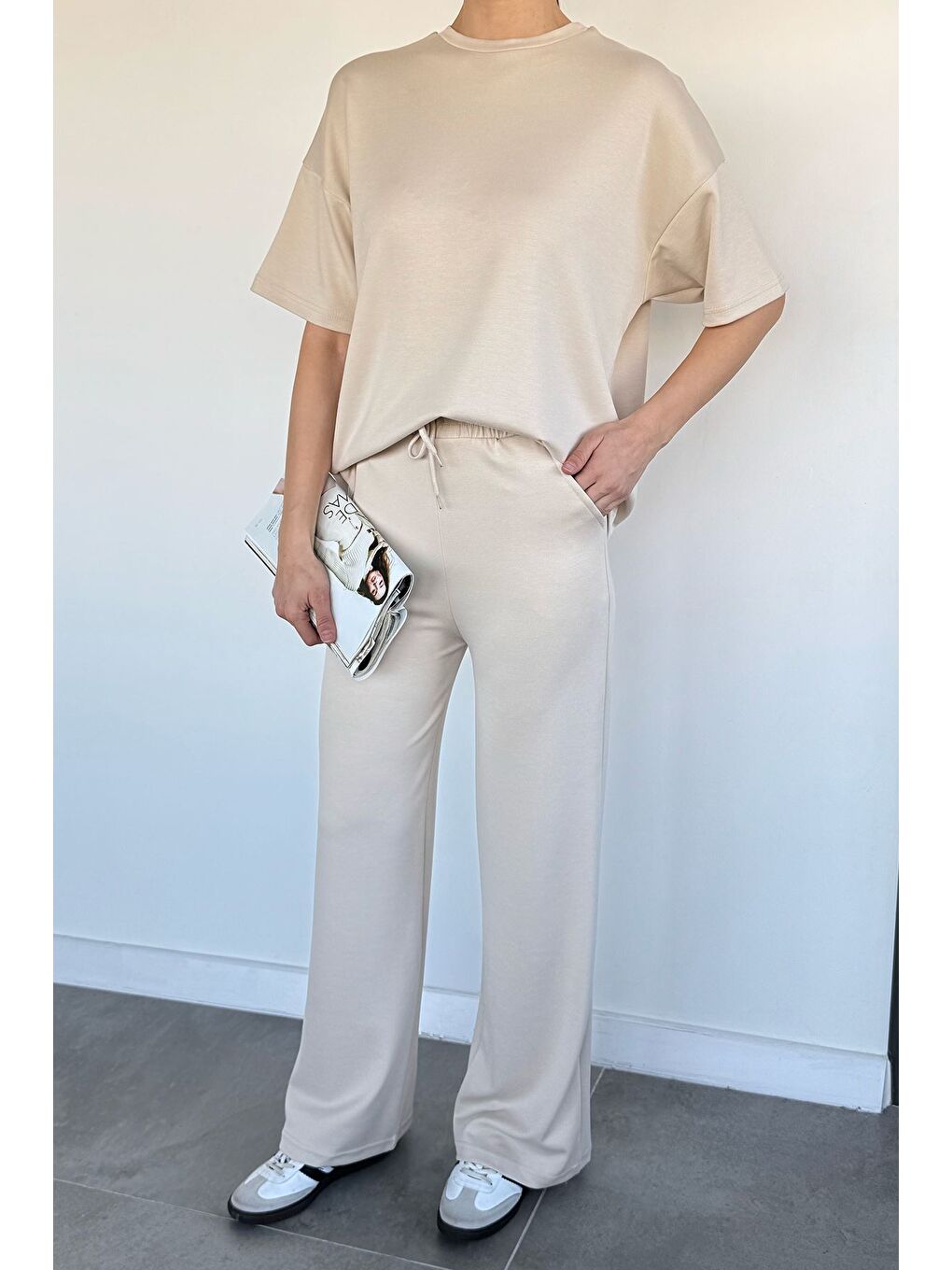 Bej Kadın Bisiklet Yaka Tişört Bel Lastikli Palazzo Pantolon İkili Takım-1