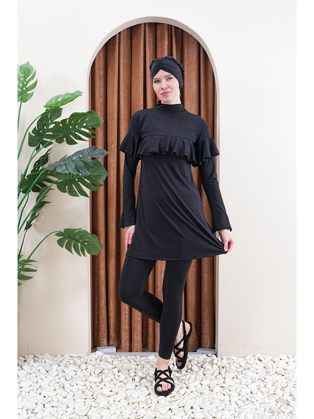 Siyah Volan Detaylı Uzun Kollu Kapalı Tesettür Mayo 3712-2