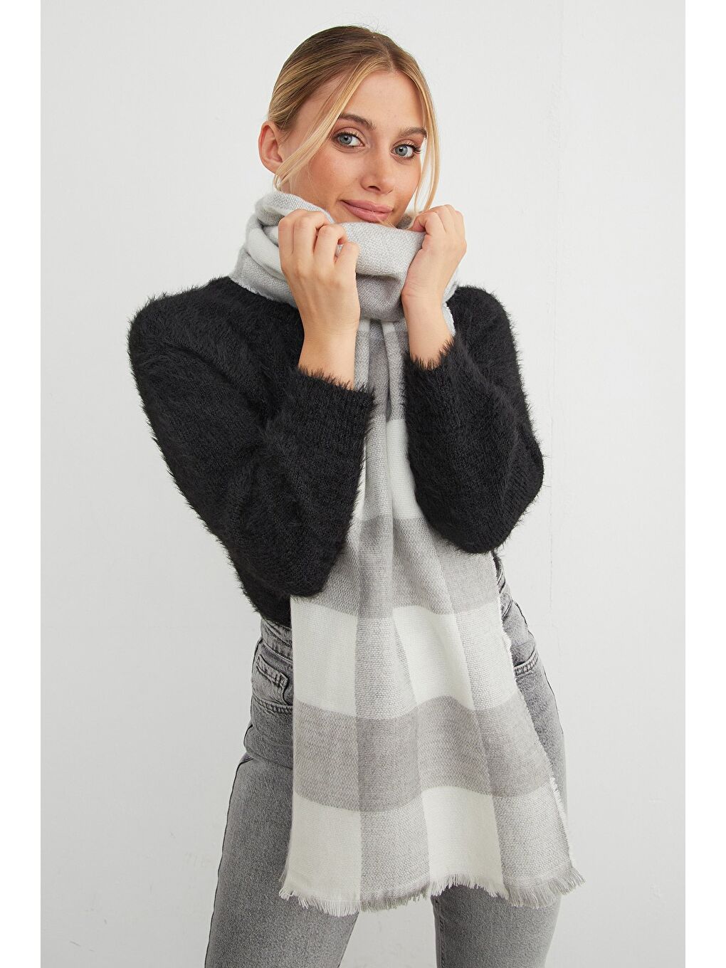 Gri Ekose Desenli Şal-2