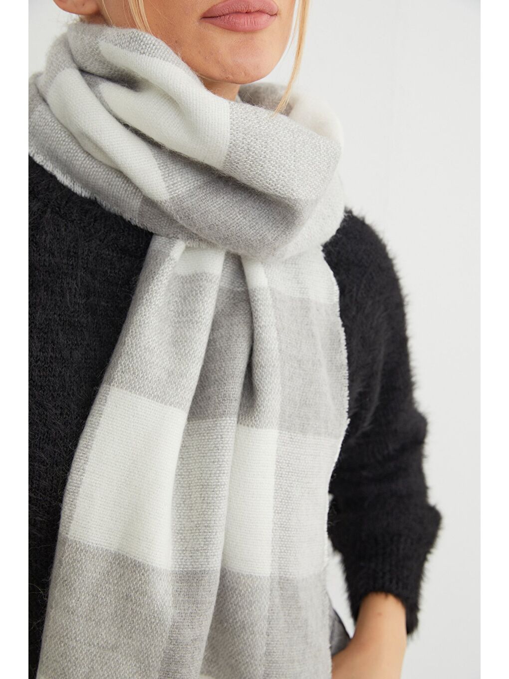 Gri Ekose Desenli Şal-3