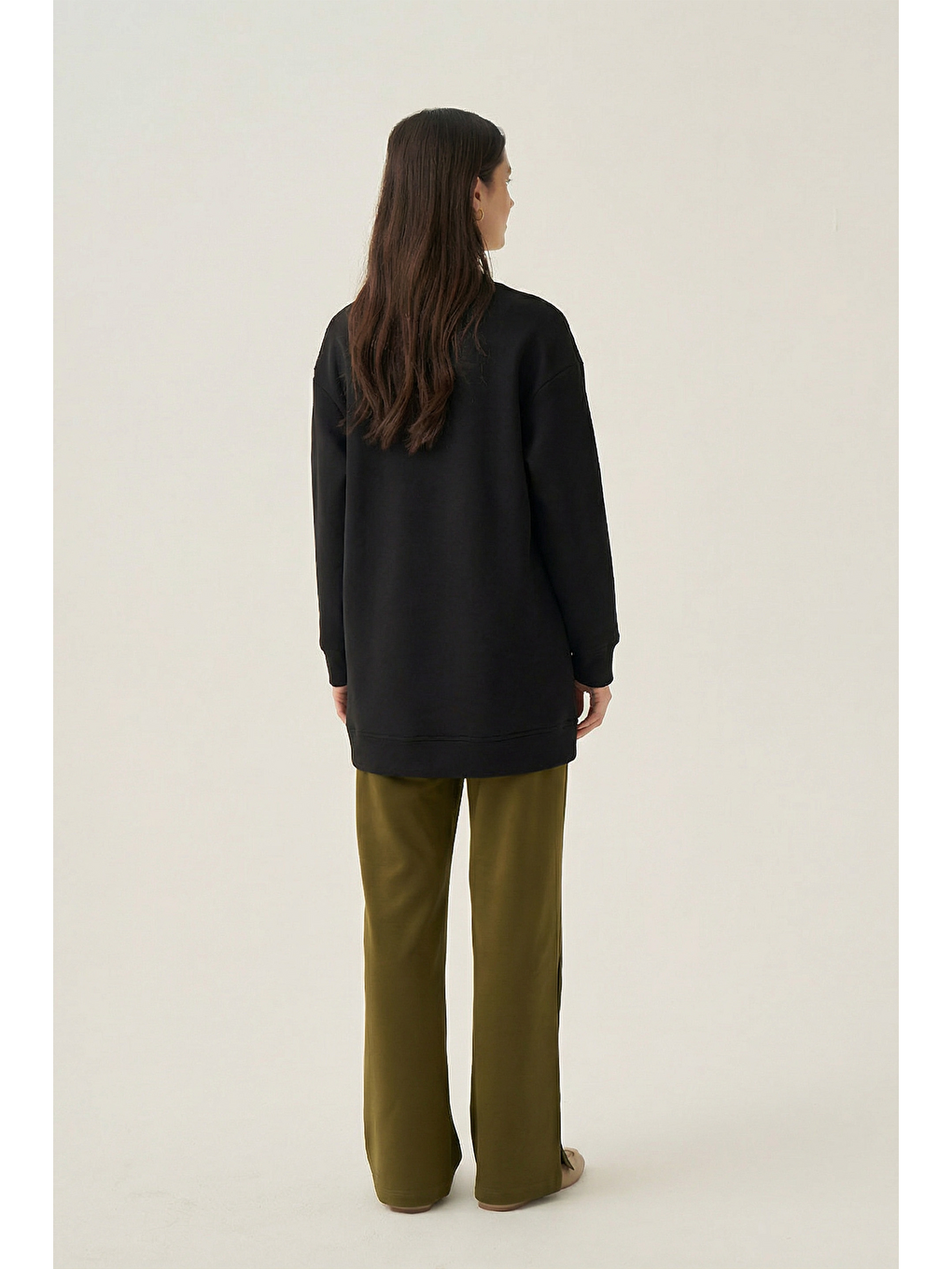 Siyah-Bisiklet Yaka Sweatshirt-2