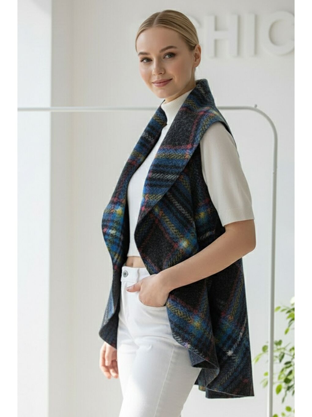 İtalyan Siyah-Mavi Şal Yaka Kolsuz Ekose Kapamasız Kalın Akrilik Uzun Oversize Dokuma Yelek 85 68-1