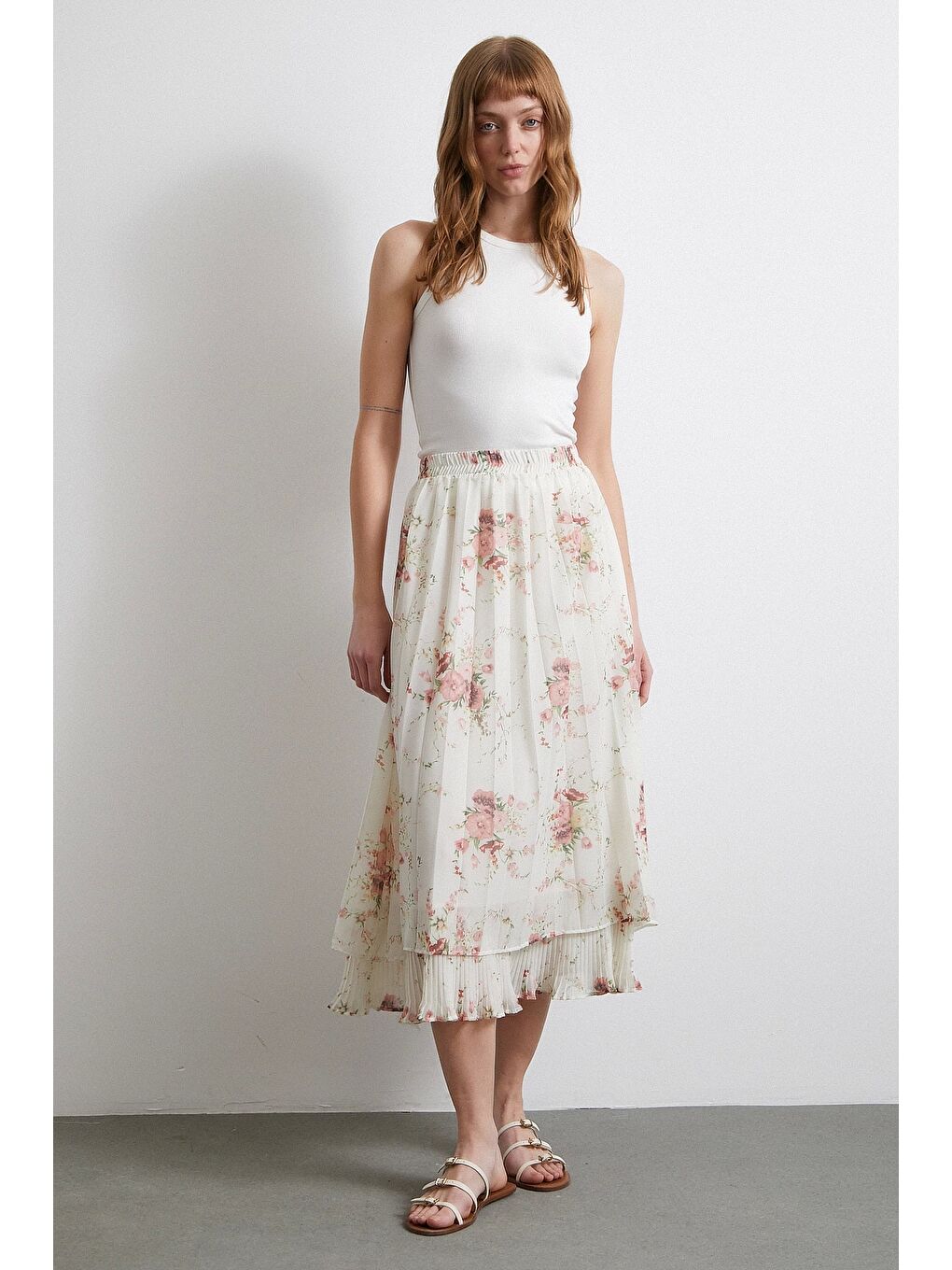 Ekru Fırfırlı Piliseli Etek Krem-3