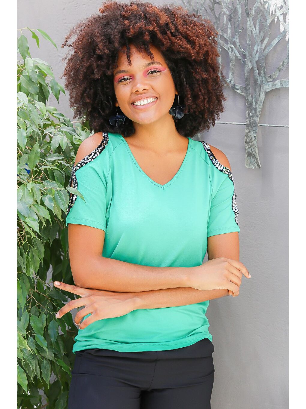 Kadın Yeşil V Yaka Kısa Kol Midi Payetli Regular Fit Örme Bluz-4