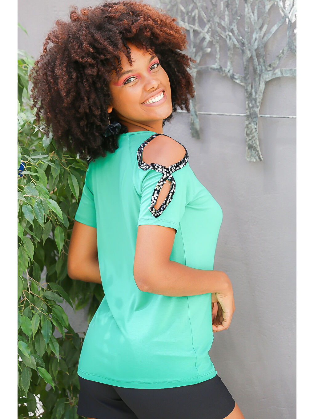 Kadın Yeşil V Yaka Kısa Kol Midi Payetli Regular Fit Örme Bluz-6