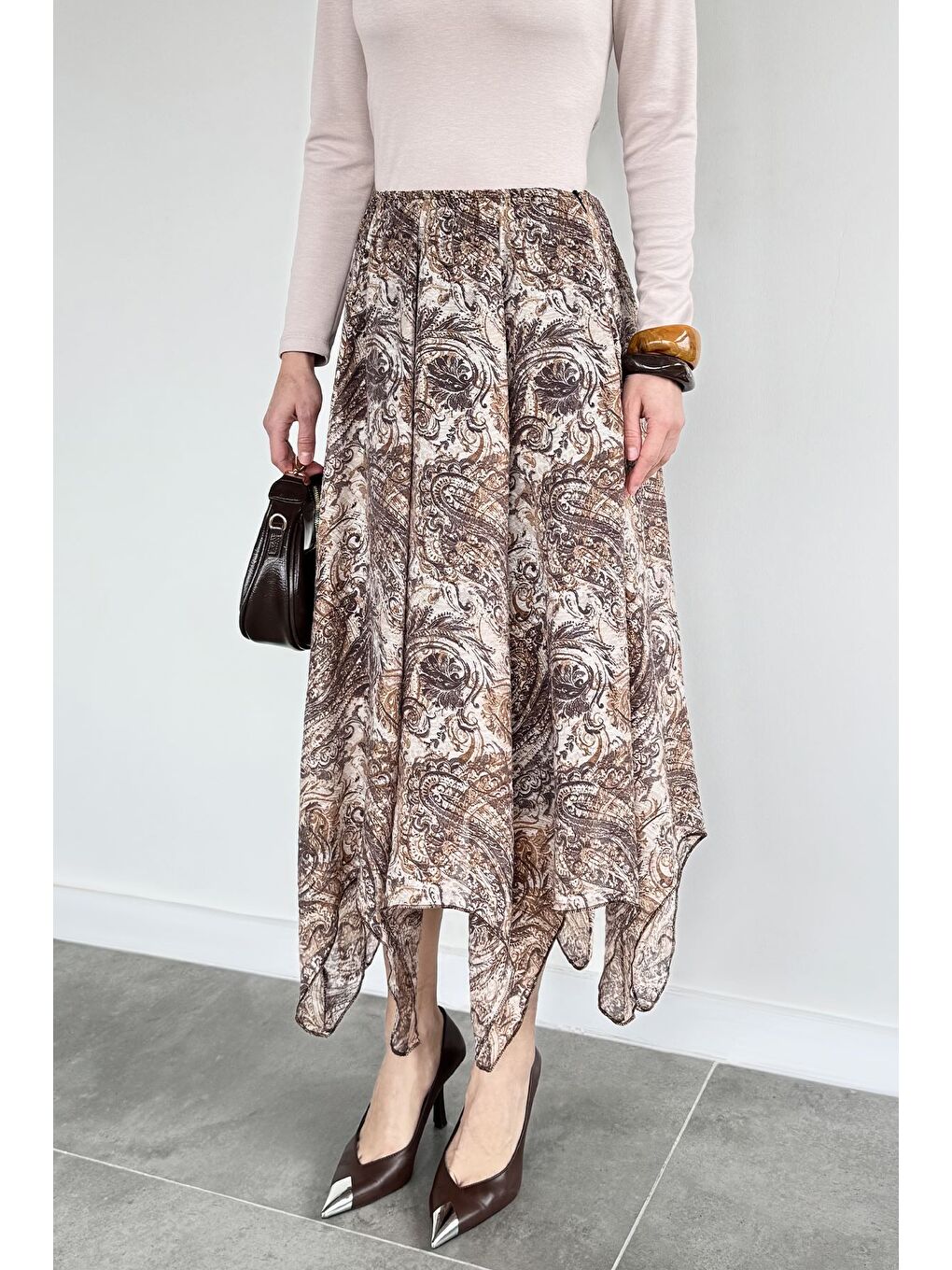 Kahverengi Kadın Bel Lastikli İç Astarlı Asimetrik Kesim Desenli Etek