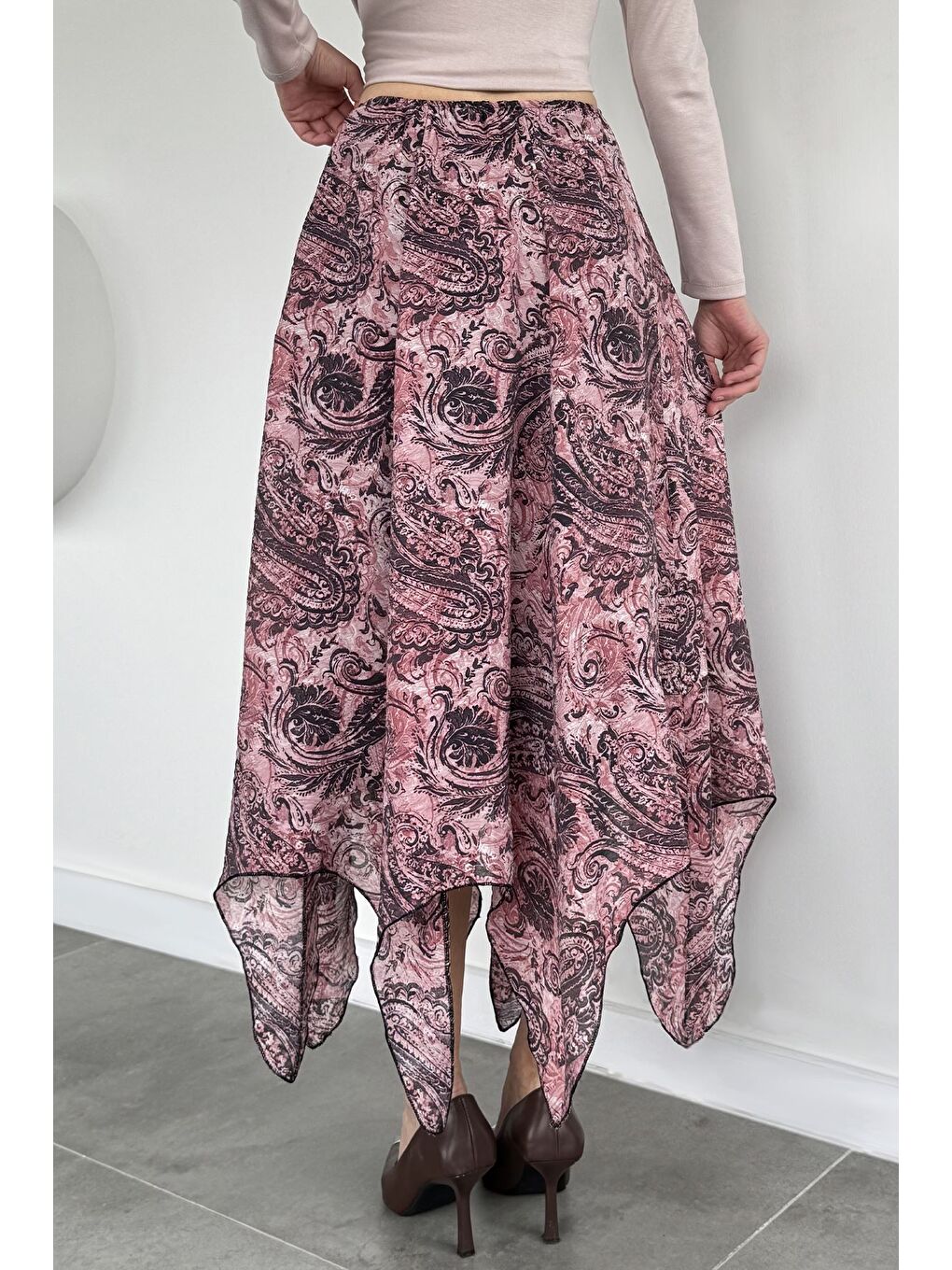Pembe Kadın Bel Lastikli İç Astarlı Asimetrik Kesim Desenli Etek-3