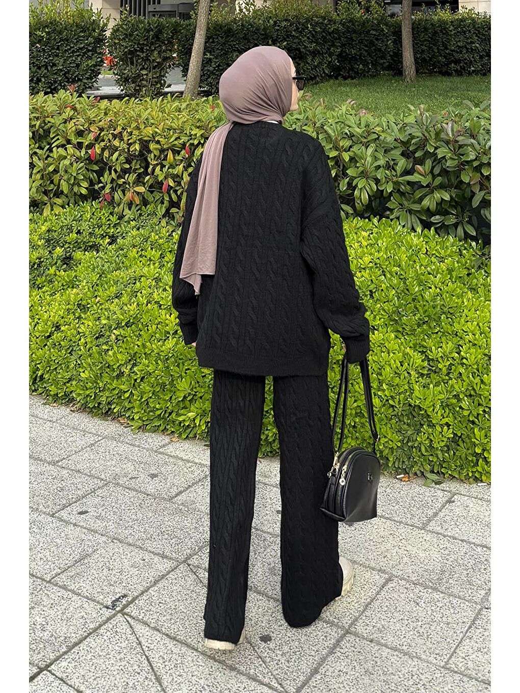 Örgülü Şardonlu Takım Siyah-3