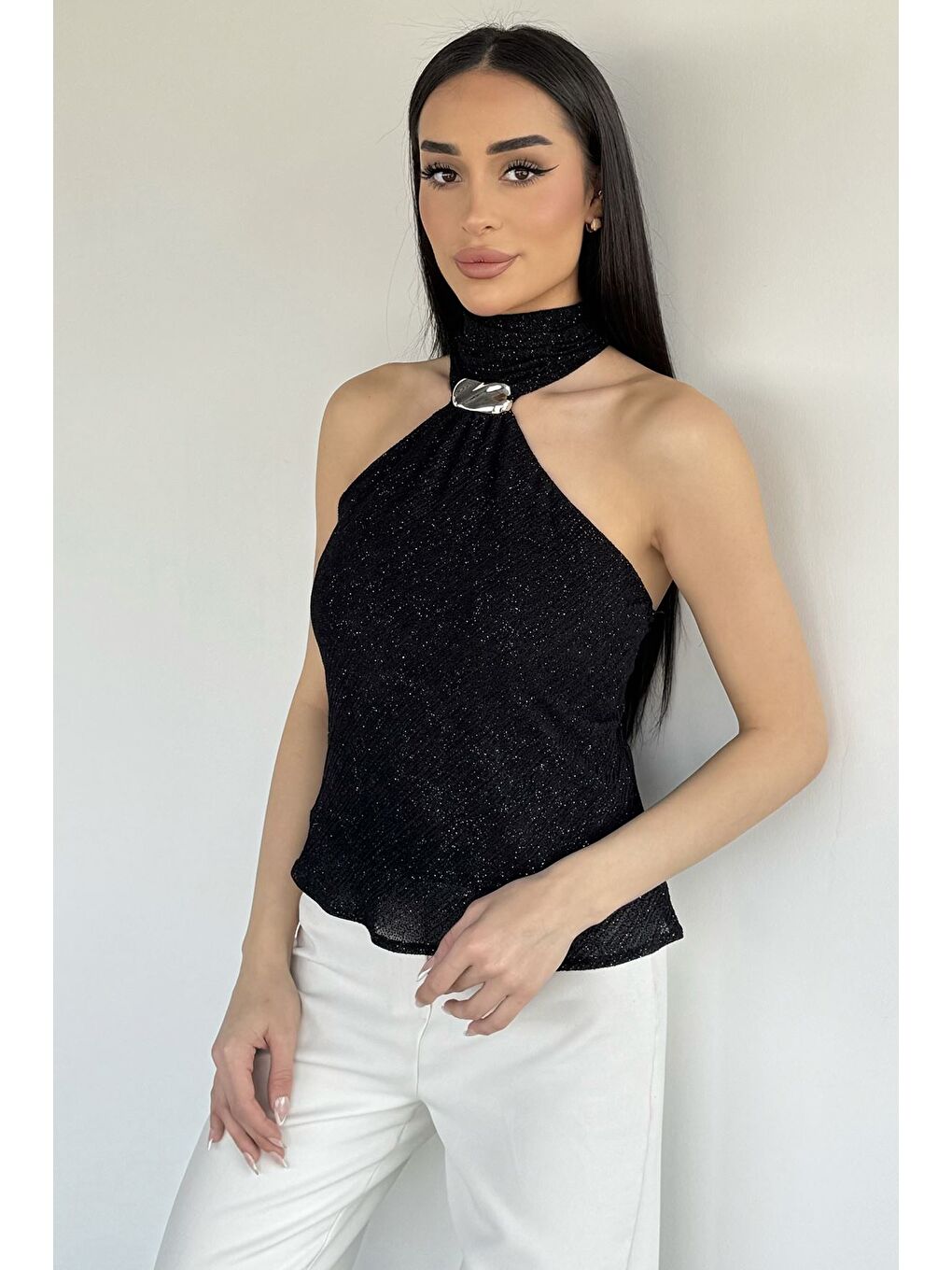 Siyah Kadın Sırt Dekolteli Işıltılı Fular Detaylı Bluz