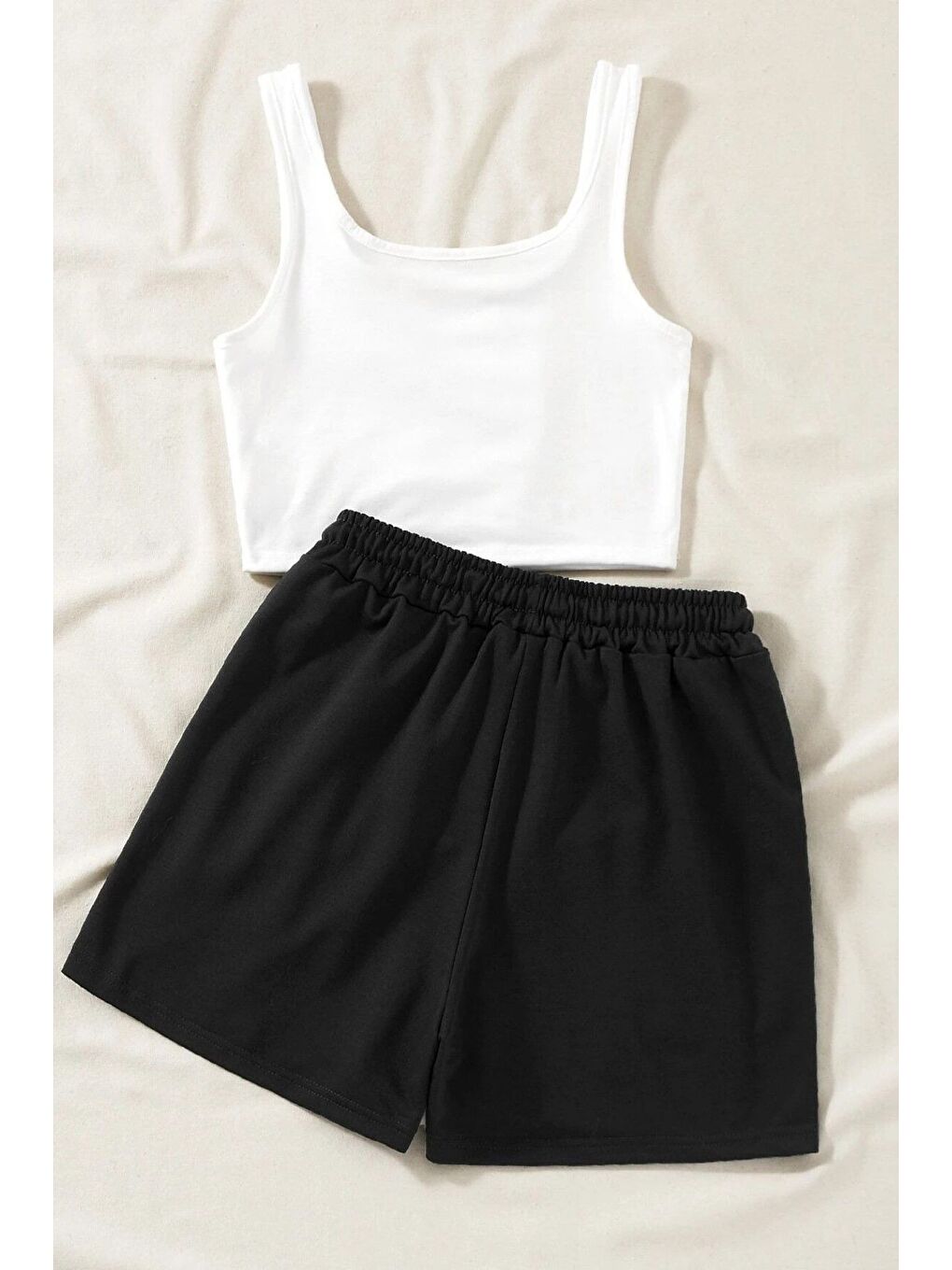 Kadın Los Angeles Baskılı Beyaz Askılı Crop Şort Takım-2