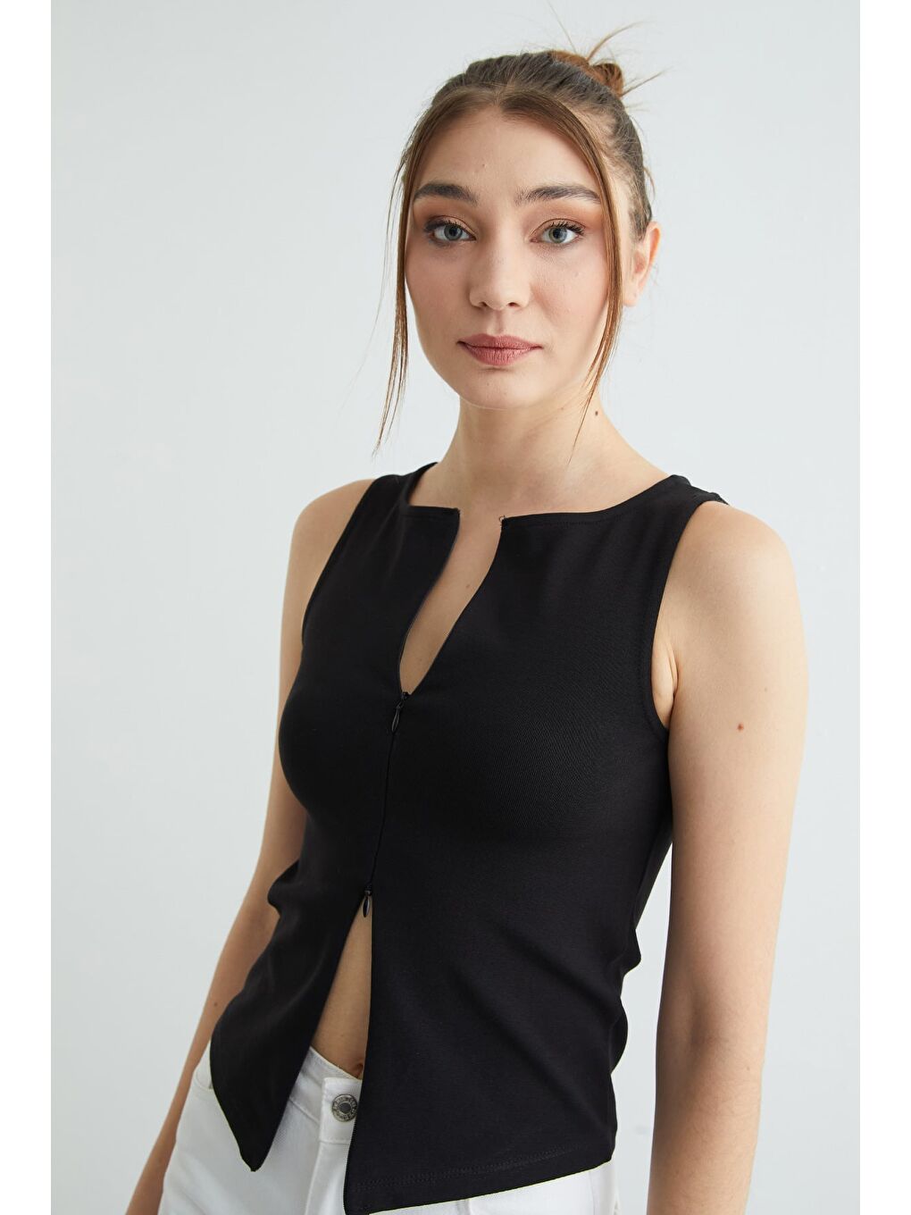 Siyah Basic Çift Fermuarlı Bluz-3