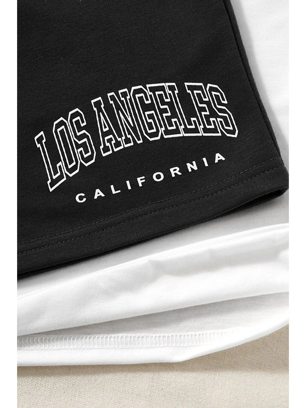 Kadın Los Angeles Baskılı Beyaz Askılı Crop Şort Takım-5