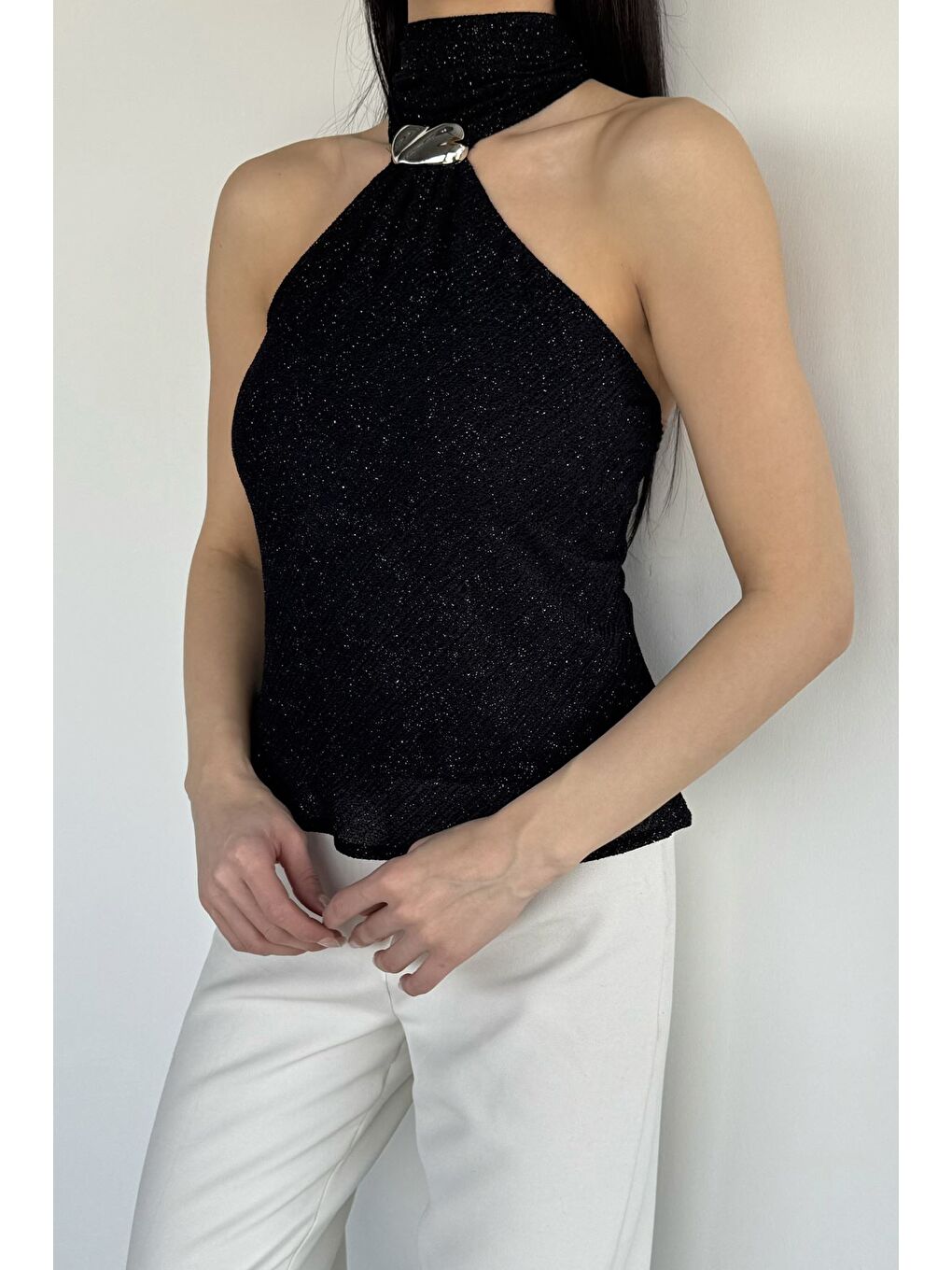 Siyah Kadın Sırt Dekolteli Işıltılı Fular Detaylı Bluz-2