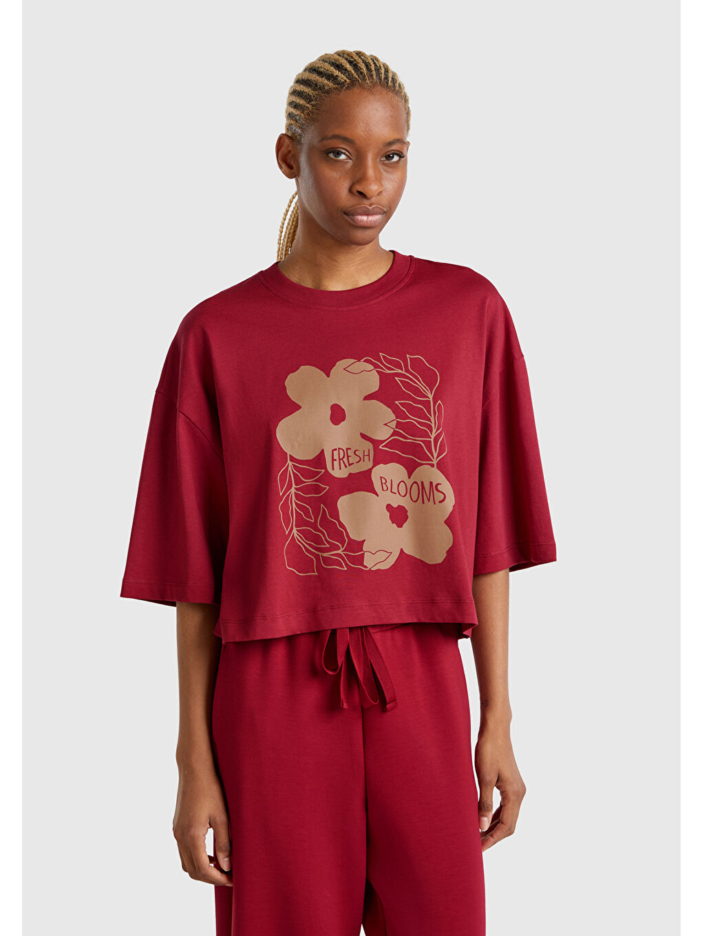 United Colors Of Benetton Kadın Bordo 100 Pamuk Çiçek Desenli Boxy Fit T Shirt