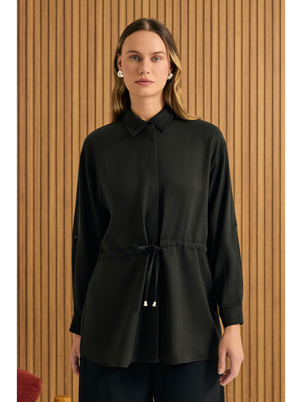 Siyah Beli Bağcıklı Lyocell Tunik-2