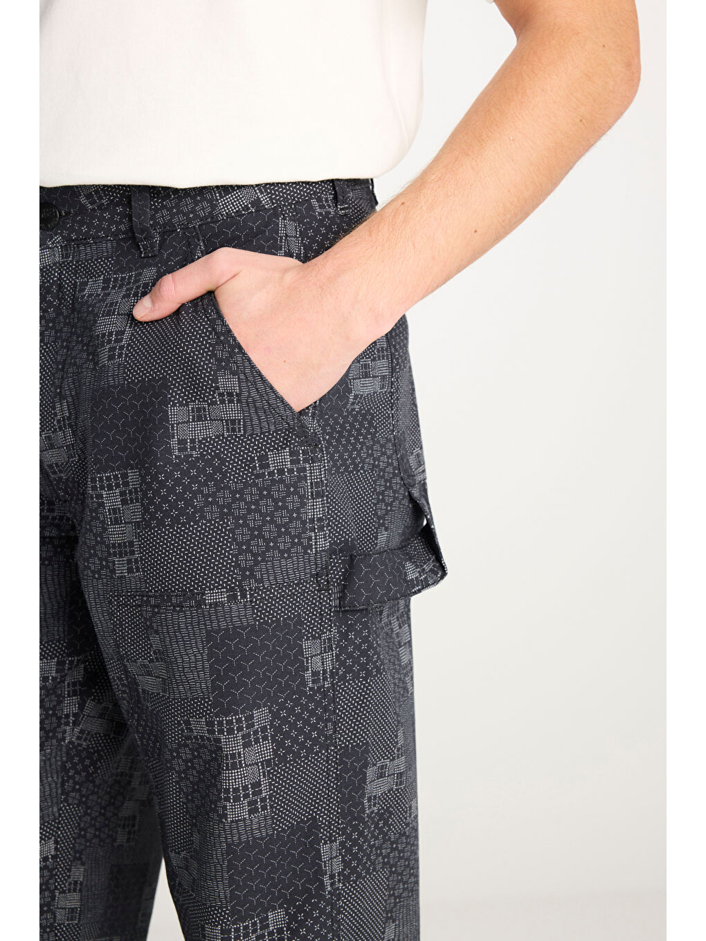 %100 Pamuk Carpenter Fit Geniş Kesim Desenli Siyah Pantolon-4