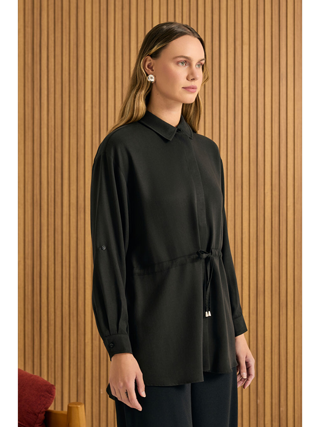 Siyah Beli Bağcıklı Lyocell Tunik-3