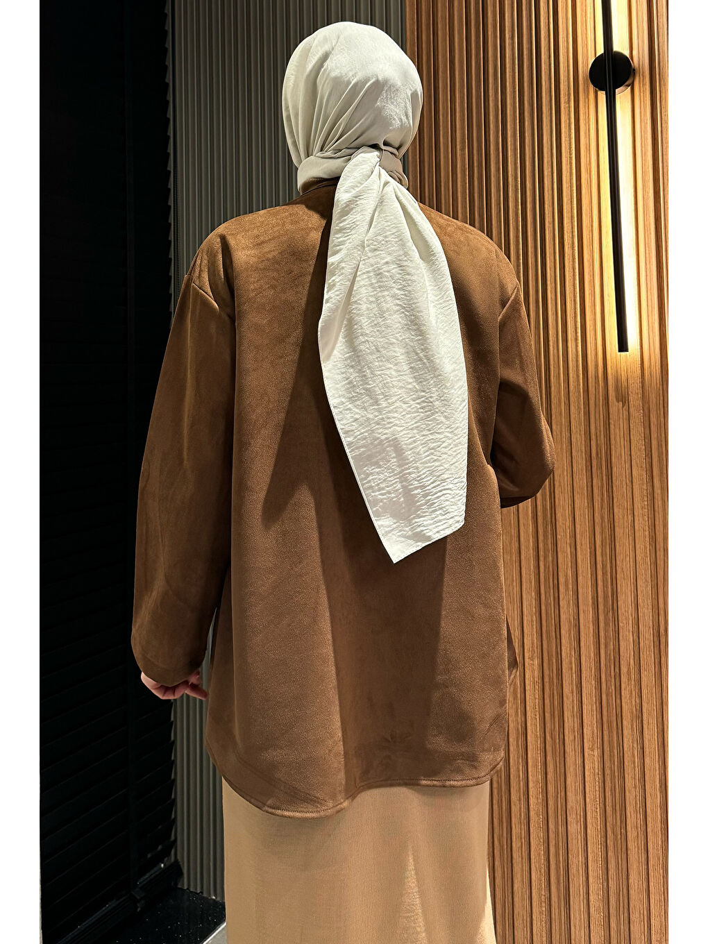 Kahverengi Kadın Ön Bağlamalı Tesettür Süet Ceket-6