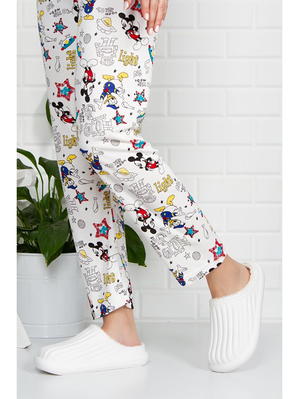 Beyaz FLORA Kapalı İçi Yünlü Unisex Ev Terliği Kışlık Terlik Su Geçirmez-2