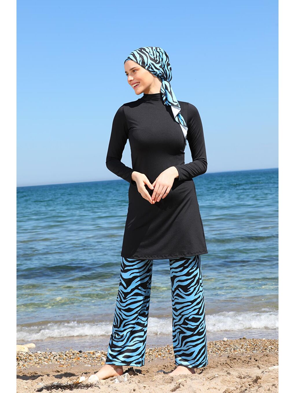 Siyah Bolpaça Fularlı Tasarım Kapalı Tesettür Mayo 3361-1