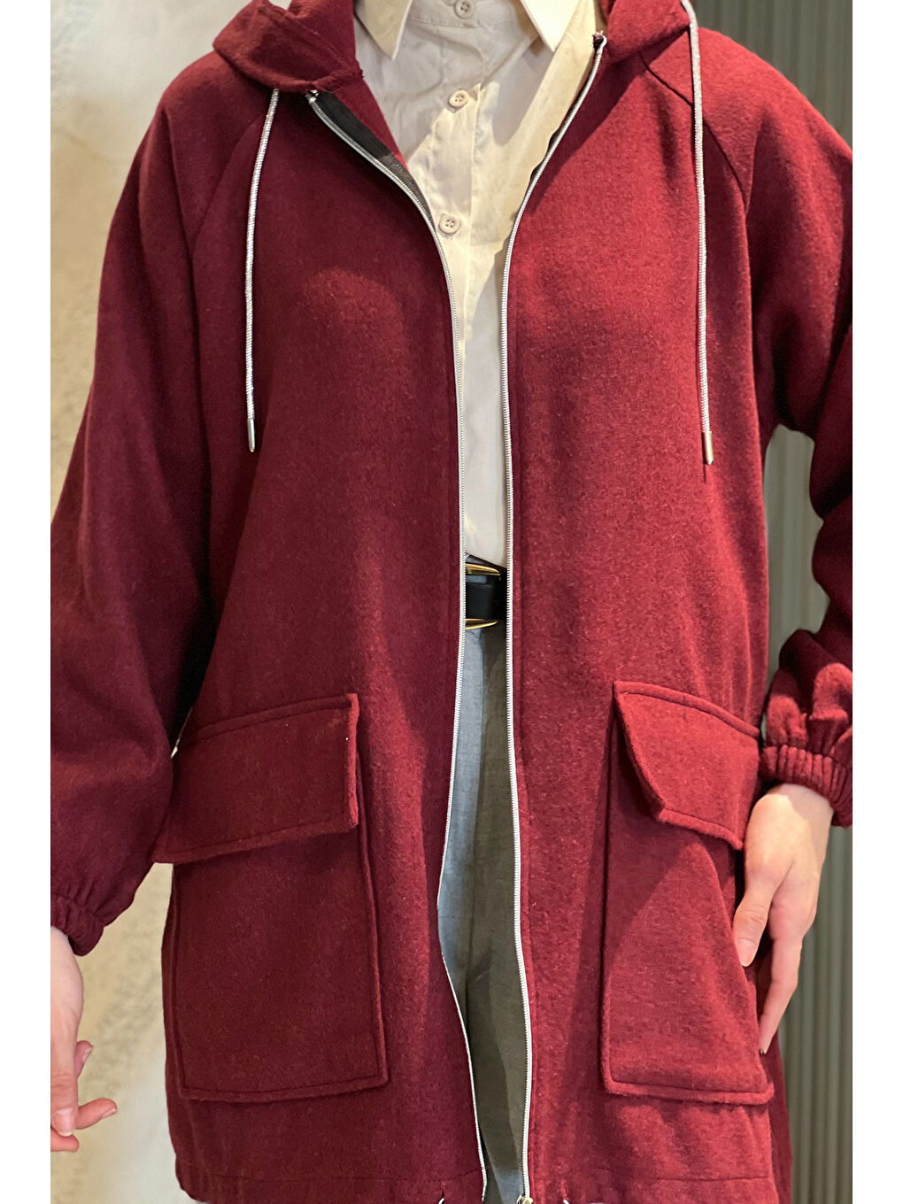 Bordo Fermuarlı Kapüşonlu Tesettür Kaşe Ceket-4