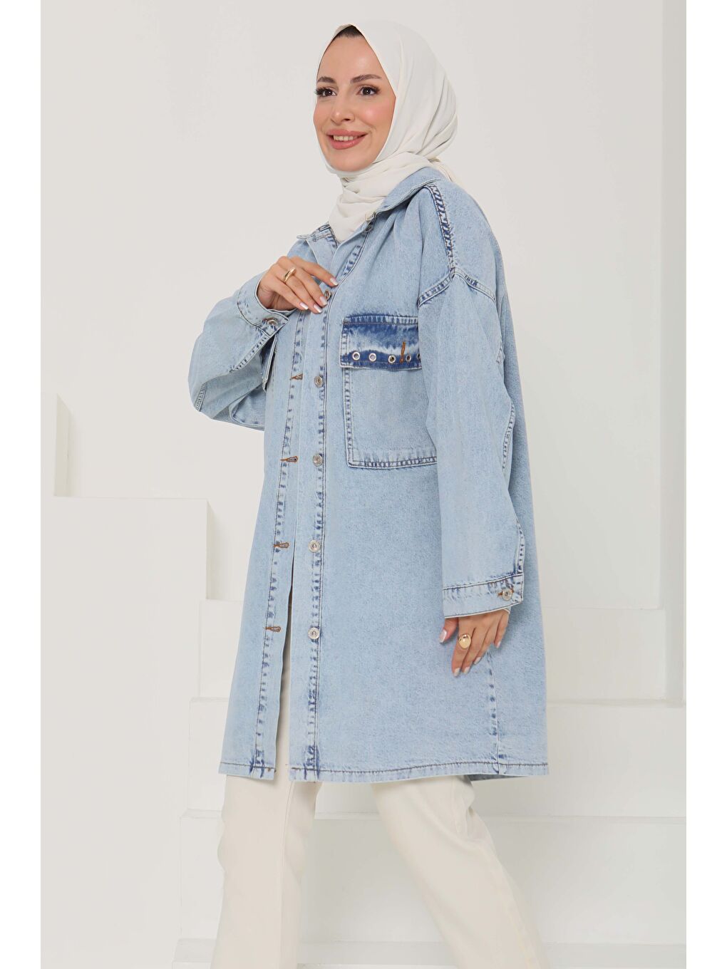 Kadın Oversize Kuş Gözü Cepli Jean Ceket Buz Mavi   26579